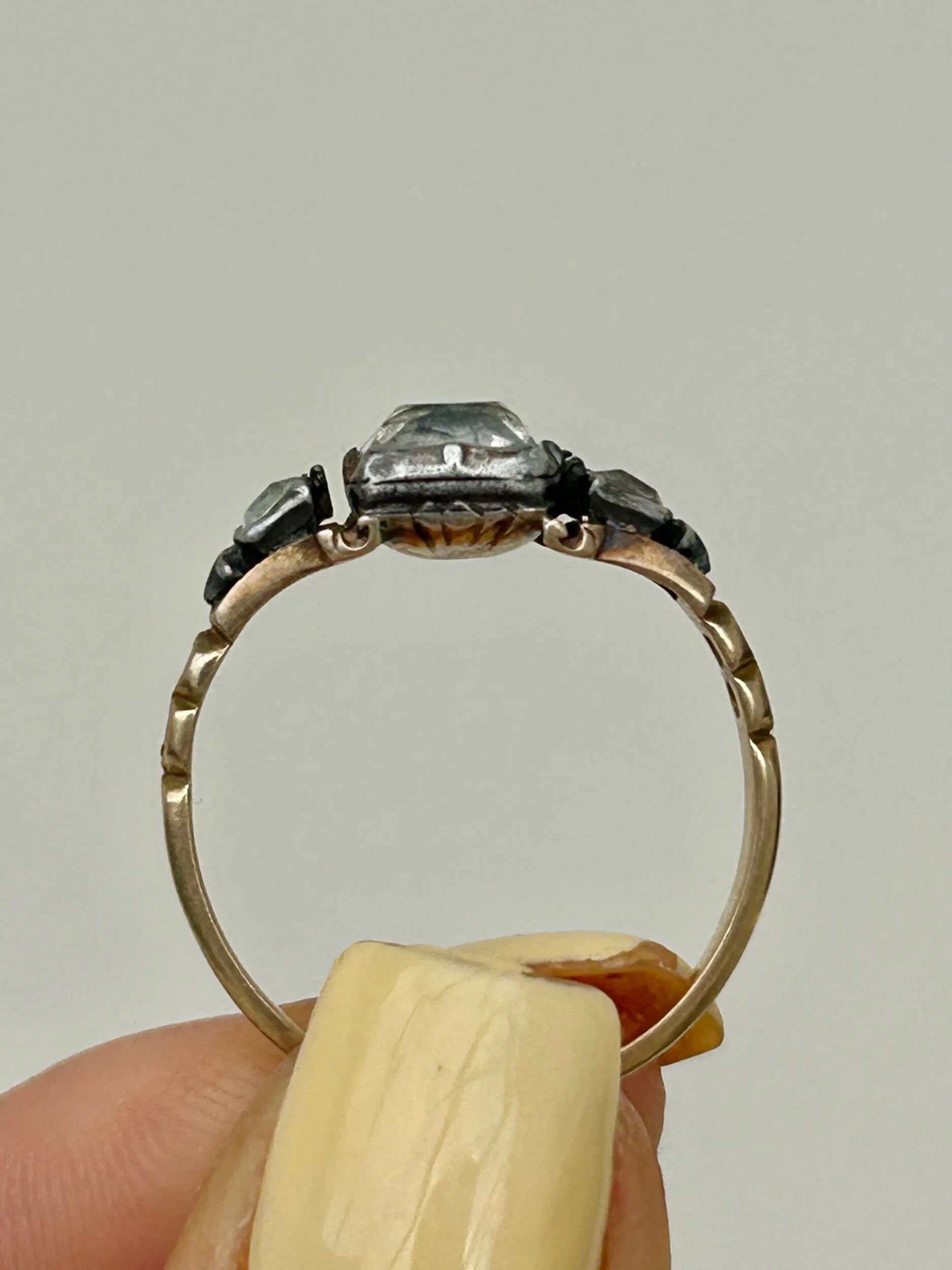 63377216-B05D-472C-90E0-A4DADE00B4E5