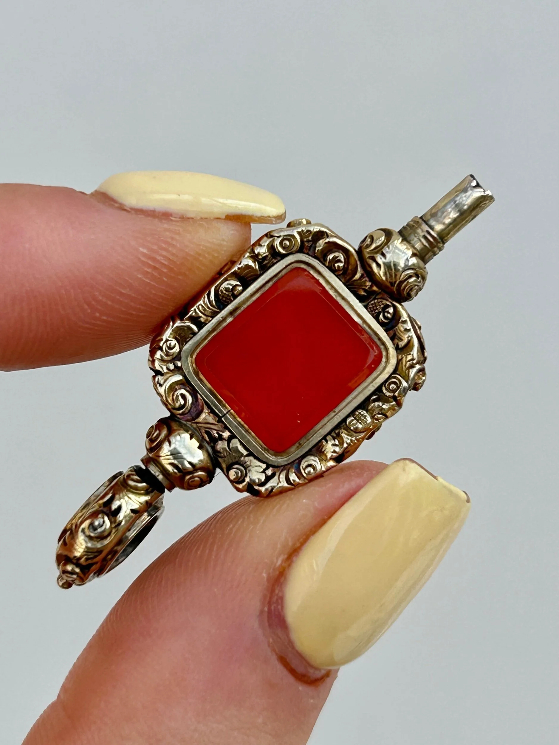 1DB52944-BC58-4CD7-A141-9C485DF54A4E