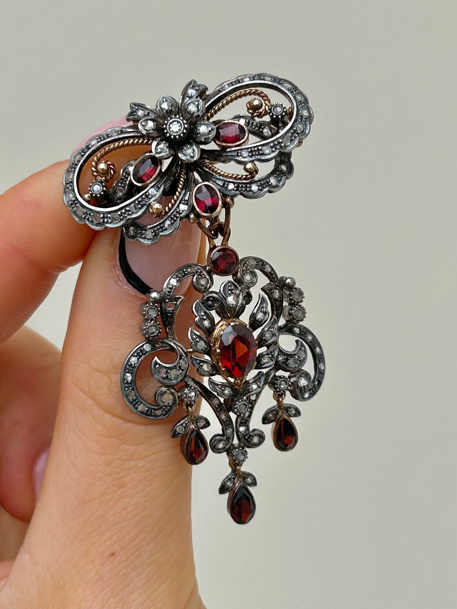 AB102EFA-FE04-41E7-8290-62E4542BA51A