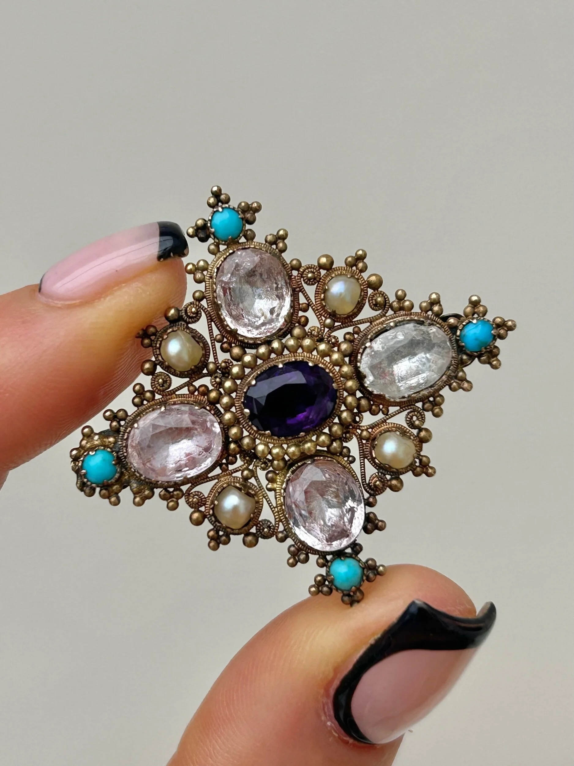 C189E472-A3A1-4216-8A7E-A0116B75EE1B