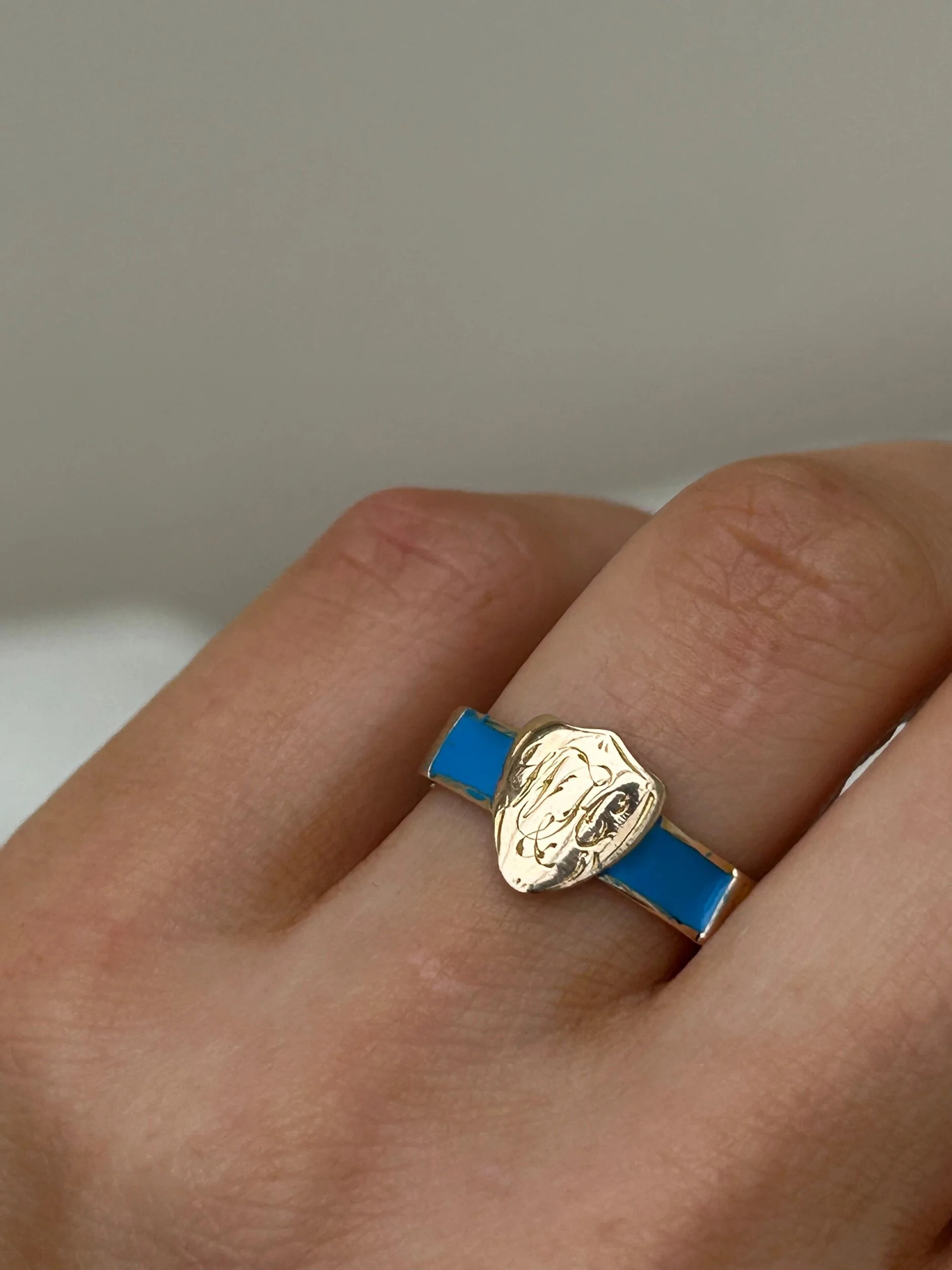 A9992BCA-8B56-47CB-B4BA-511C8FA411BB