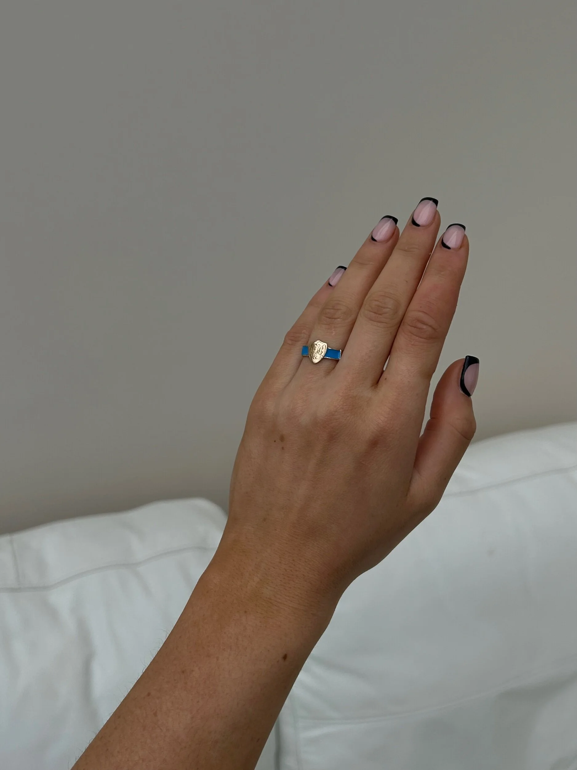 FB88D158-2447-4D6F-B025-81584E3DACAF