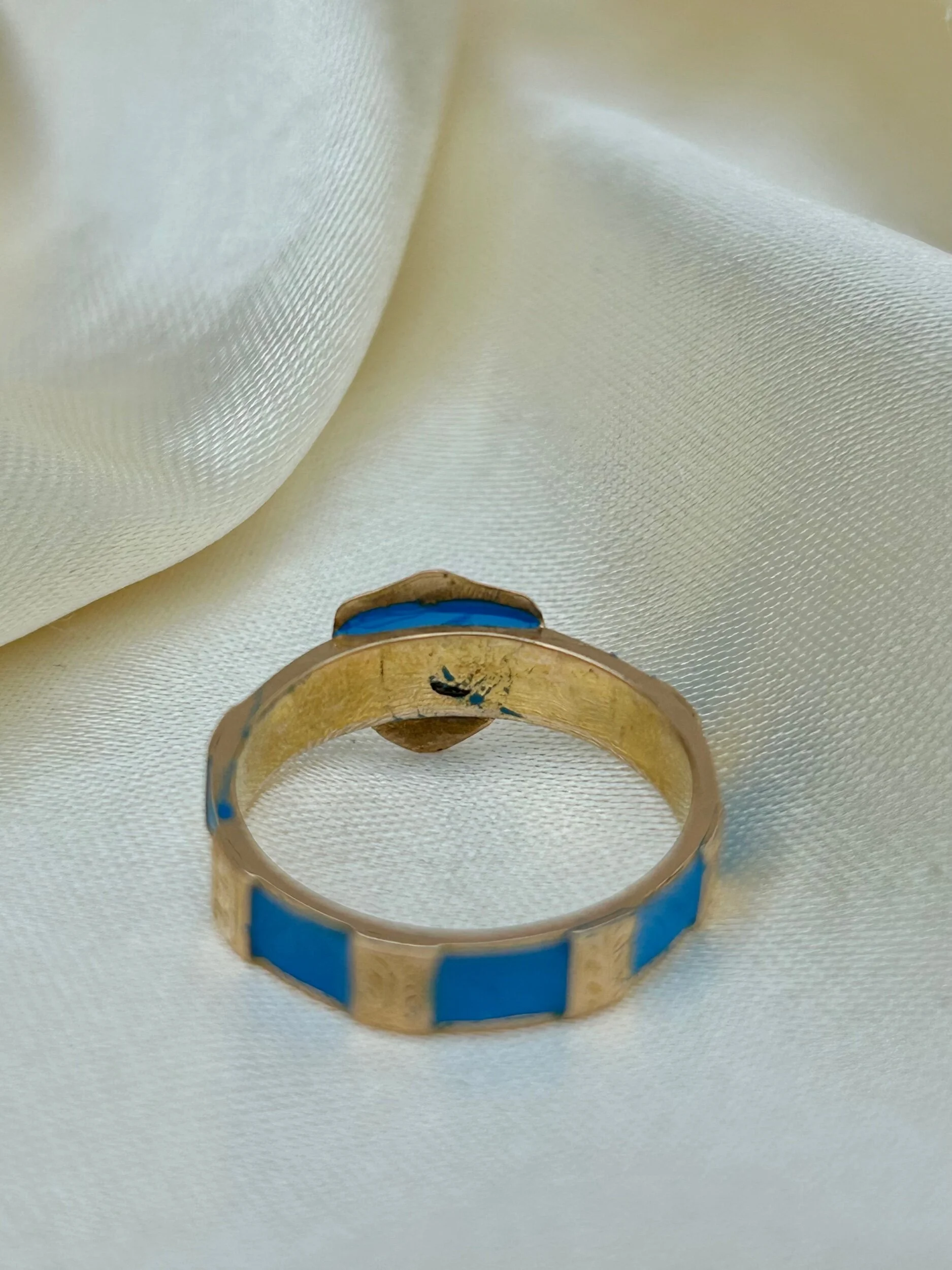 52AA0609-36A1-489C-A9EB-C0BCFC12C934