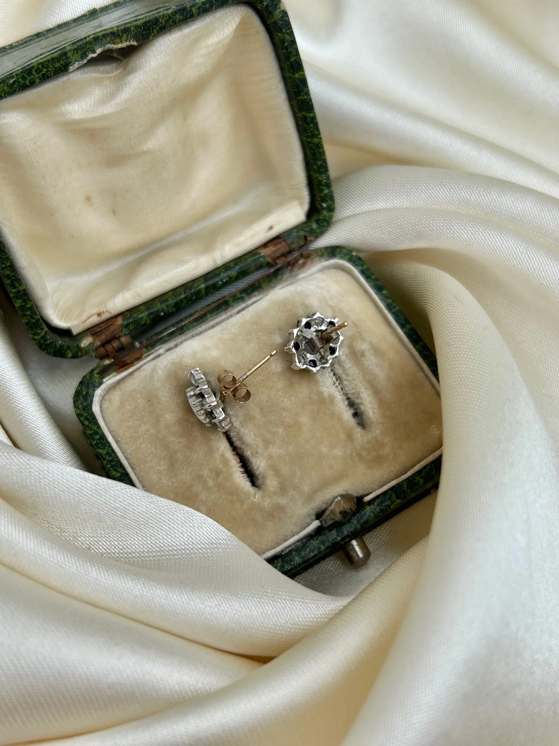 E21484FD-F341-42B8-90A2-BA98984D9298