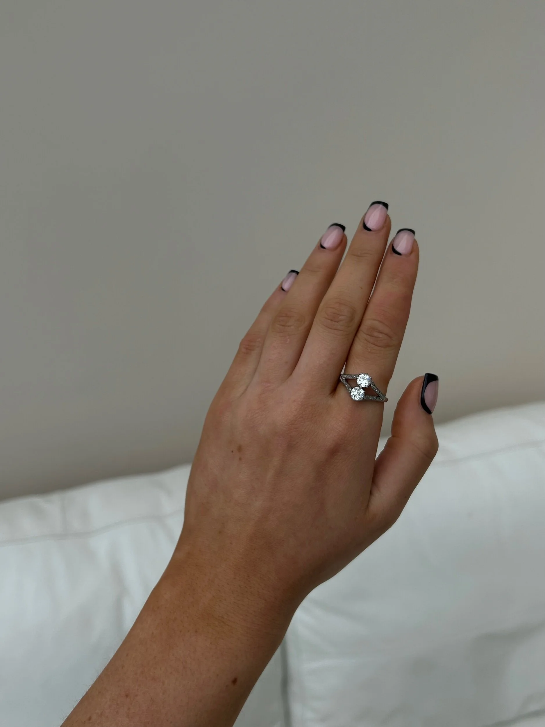 5C52DE5B-84F4-40C1-A186-C4055C2A15D9