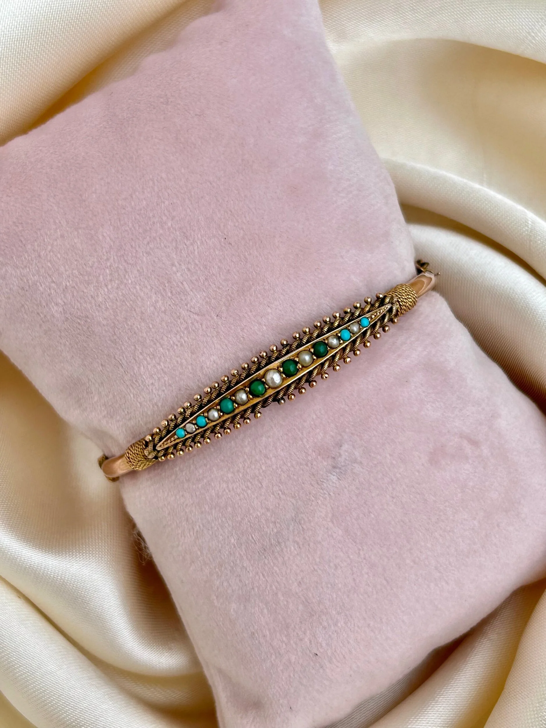 A38186F5-00C4-428F-9199-126612C12904