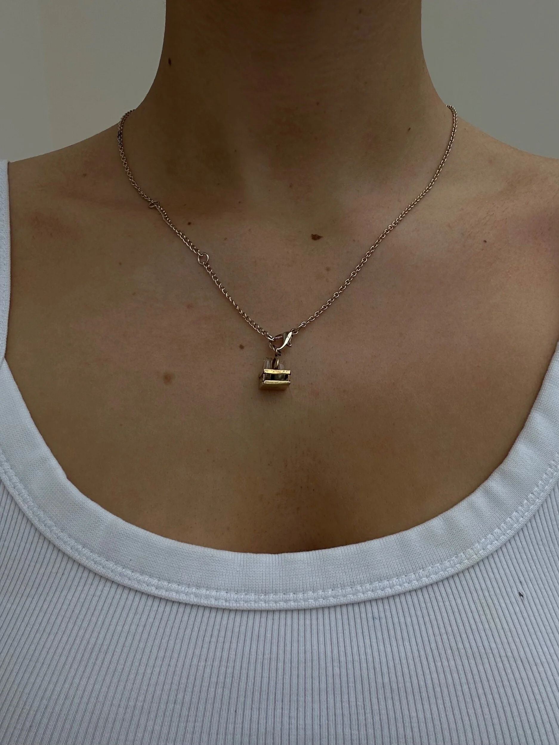 9CC08B71-31C8-492B-AD39-3E41F39BFCA2