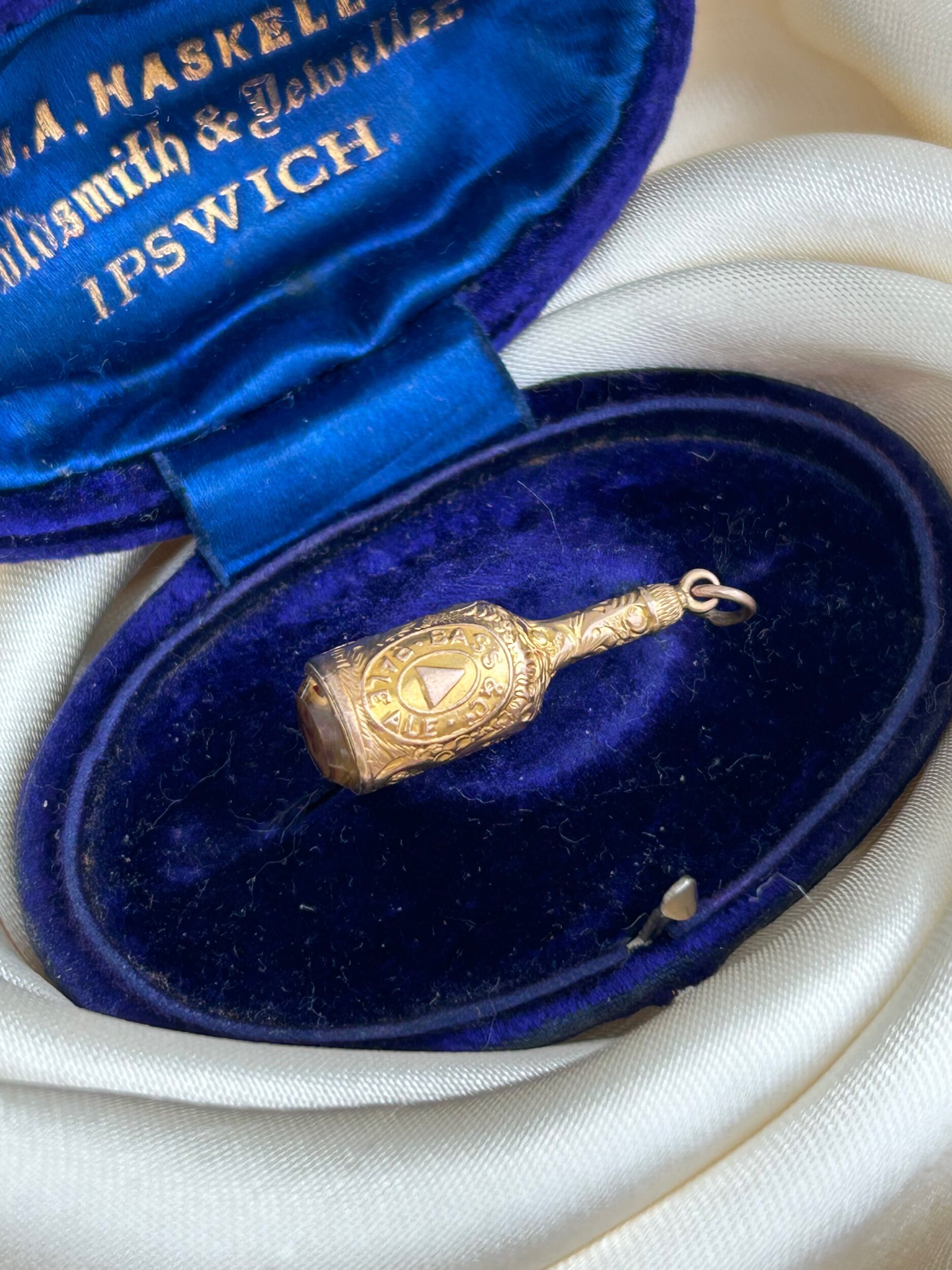 105D0F0D-A578-40C5-B60E-260C544979A8