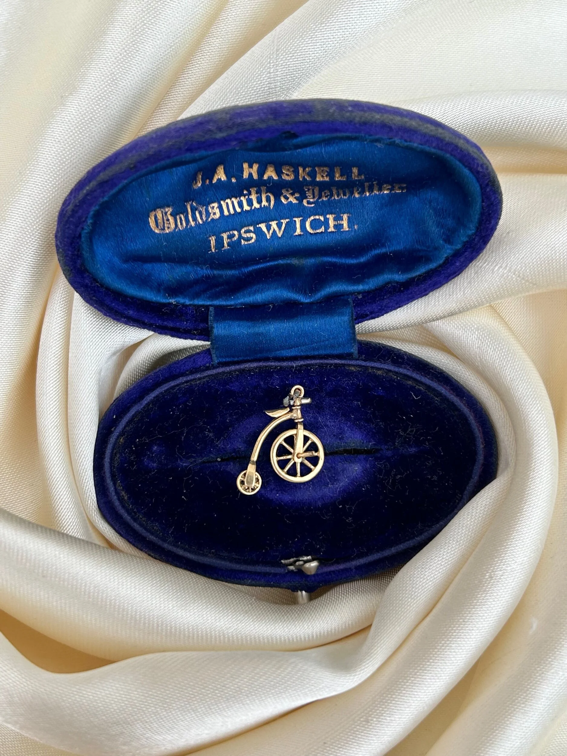 CF0B19DC-D935-4B72-8552-2426F6EA0D72