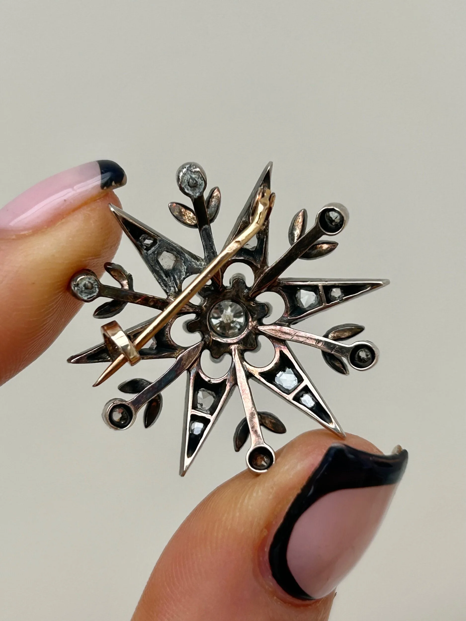 AF7C0E6B-3F4F-4E28-A886-92B762B1AAAD