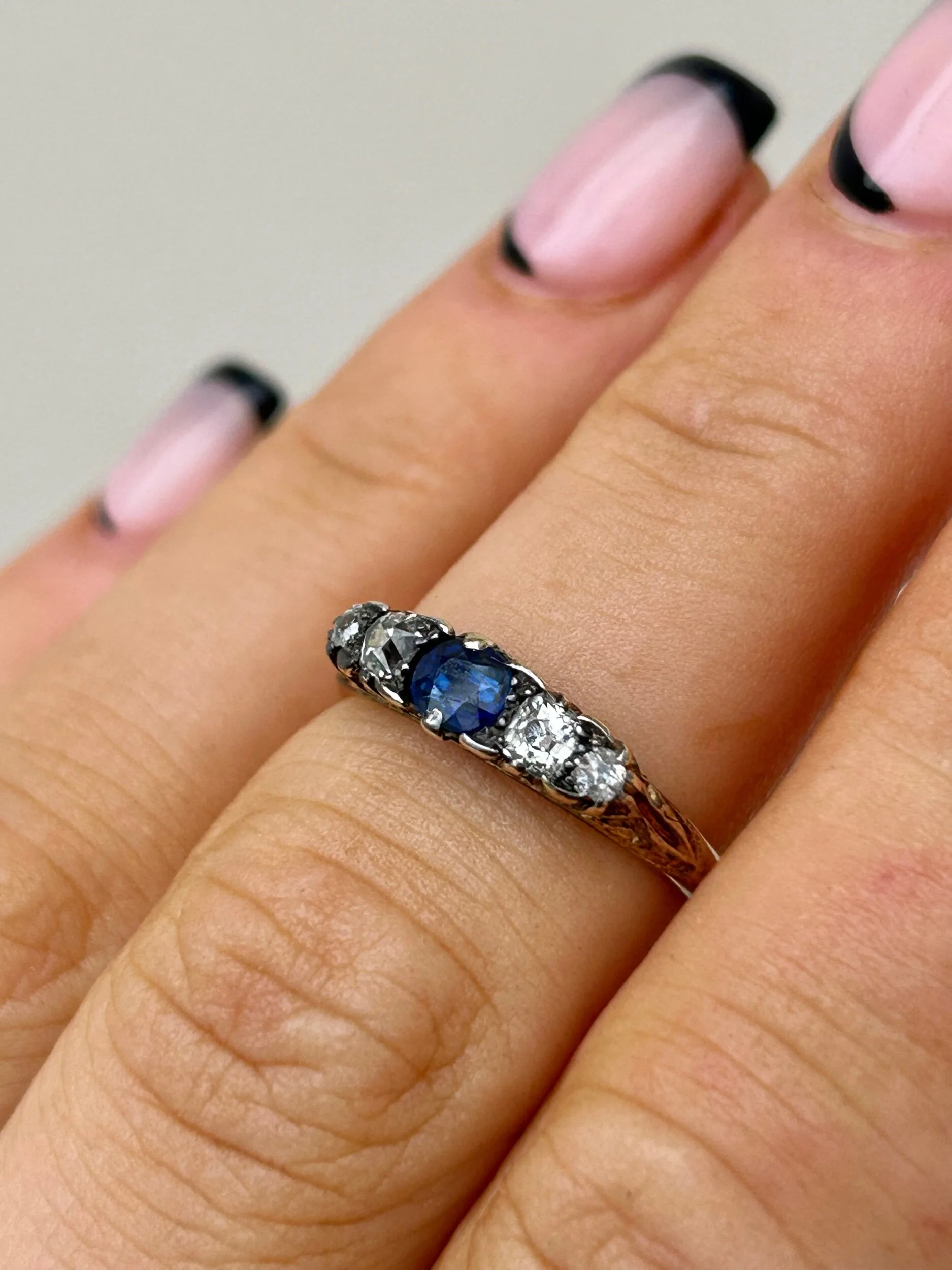 8BE110A4-DCFD-4169-A067-6DA9B9E75FB9