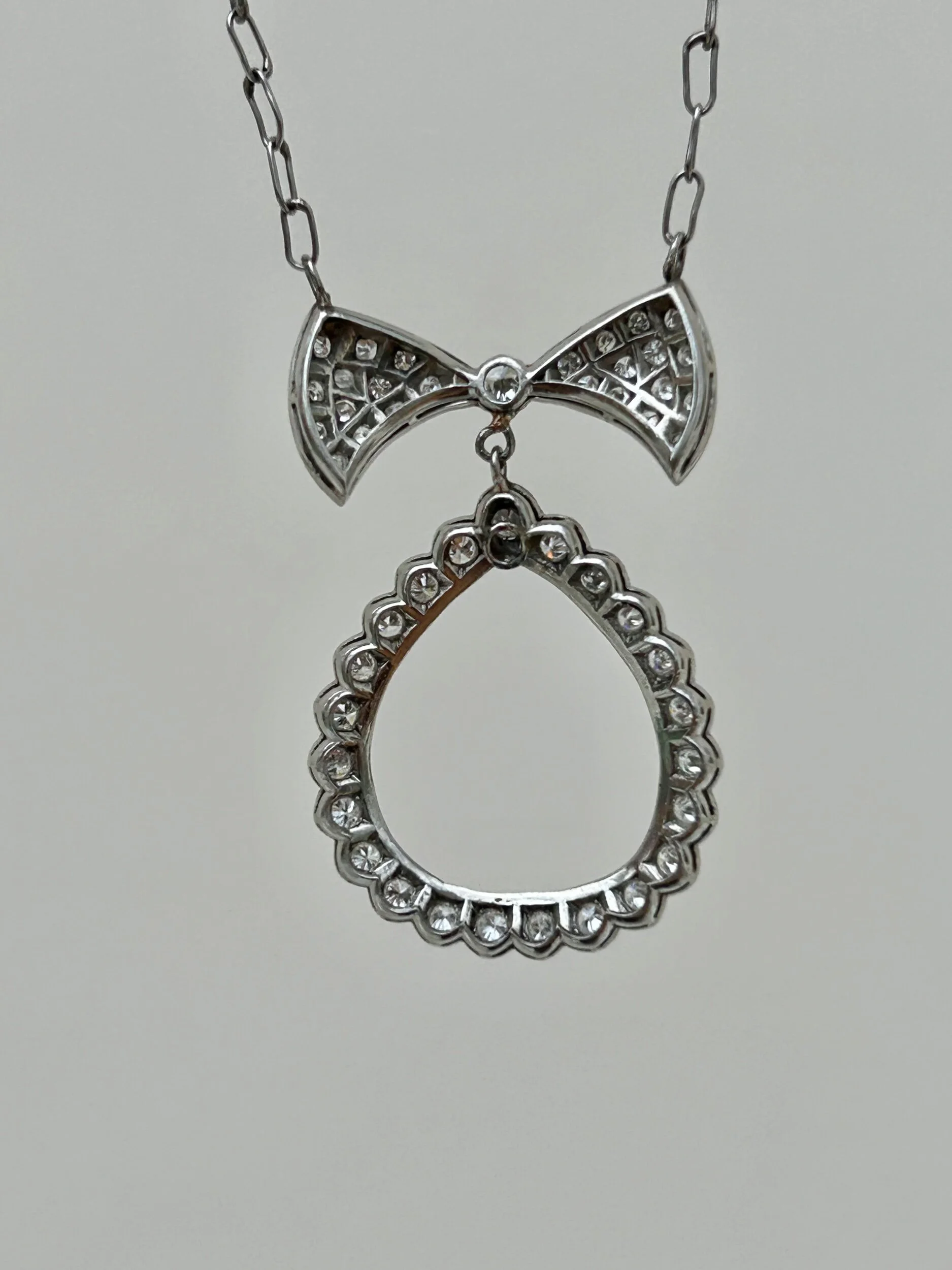 9B784546-7378-4E00-8C73-B952DA2BC860