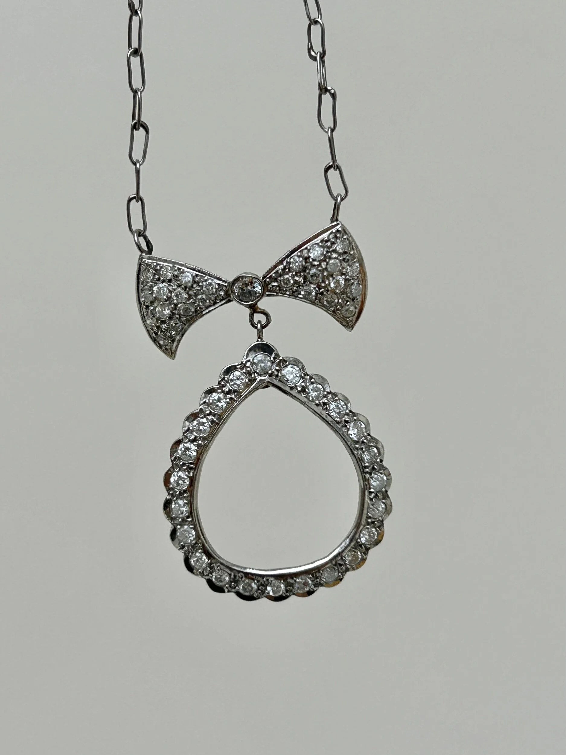 8A8B3027-6976-43DD-860B-926D905E9F11