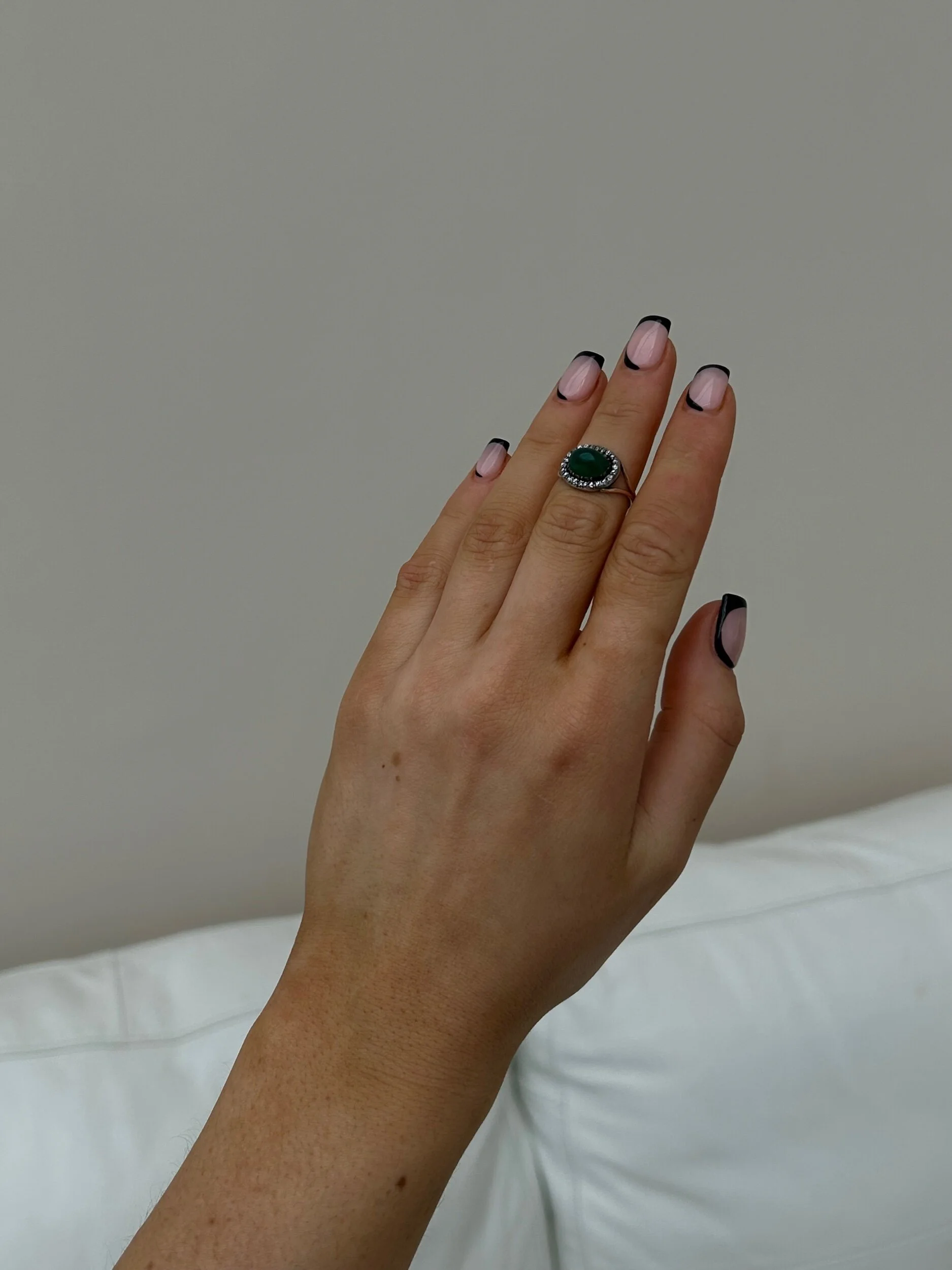 9DEEA34A-187B-4956-9F4D-9AF041D3FA6B