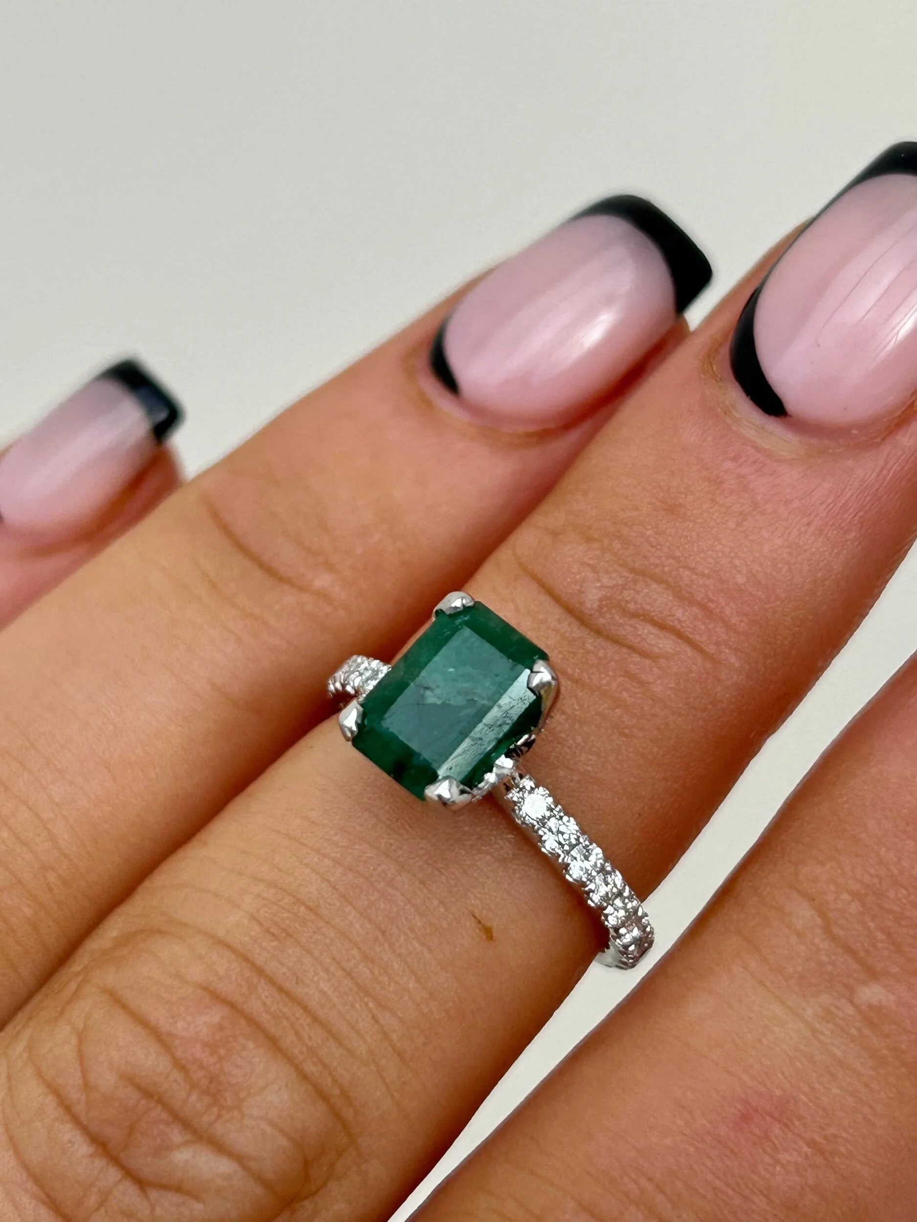 96FCC98F-CA4B-4CD5-902B-2DC80EEBFF3A