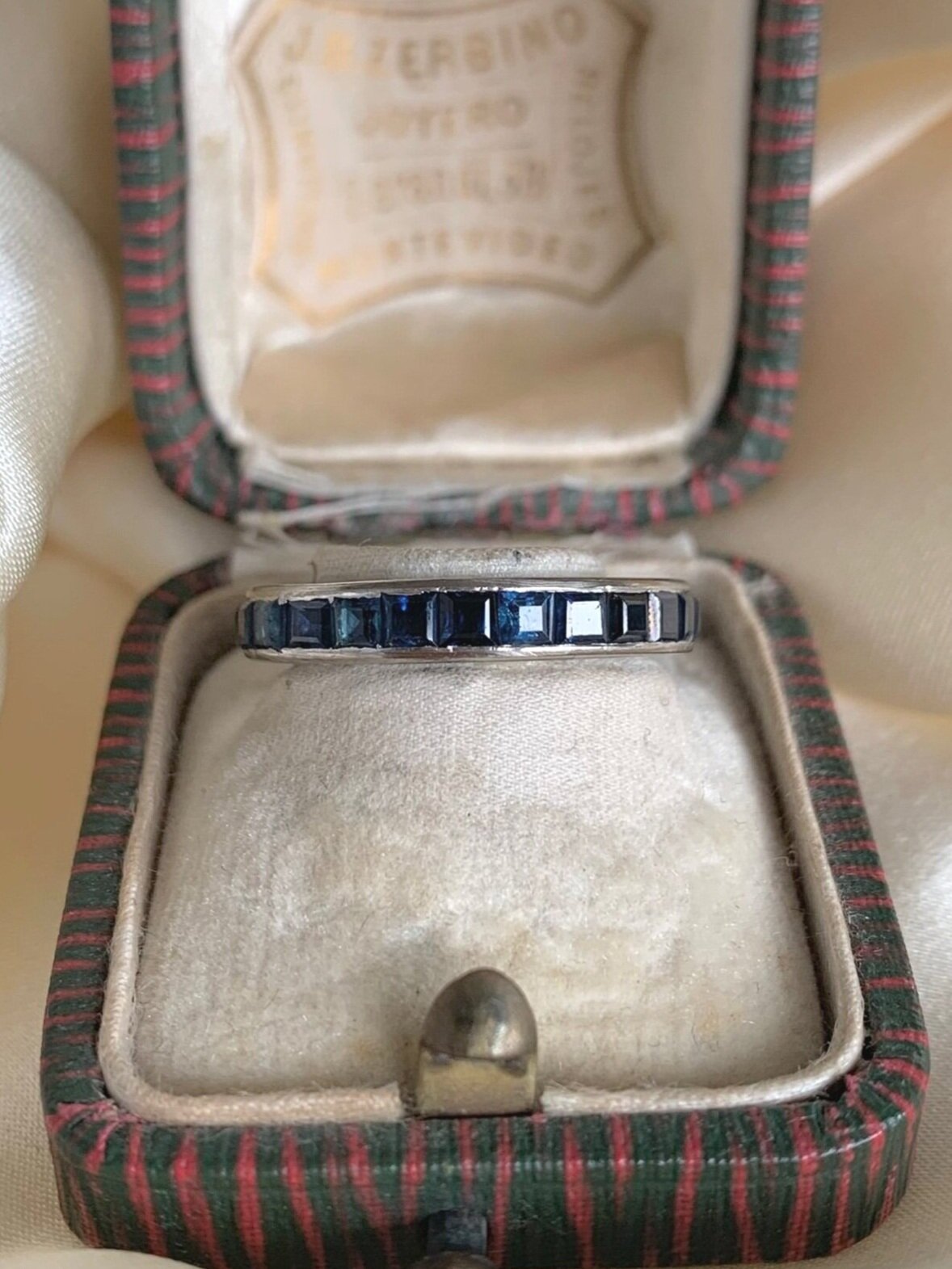 AB25A195-8948-4A23-AFF5-9E1F2E9F7E72