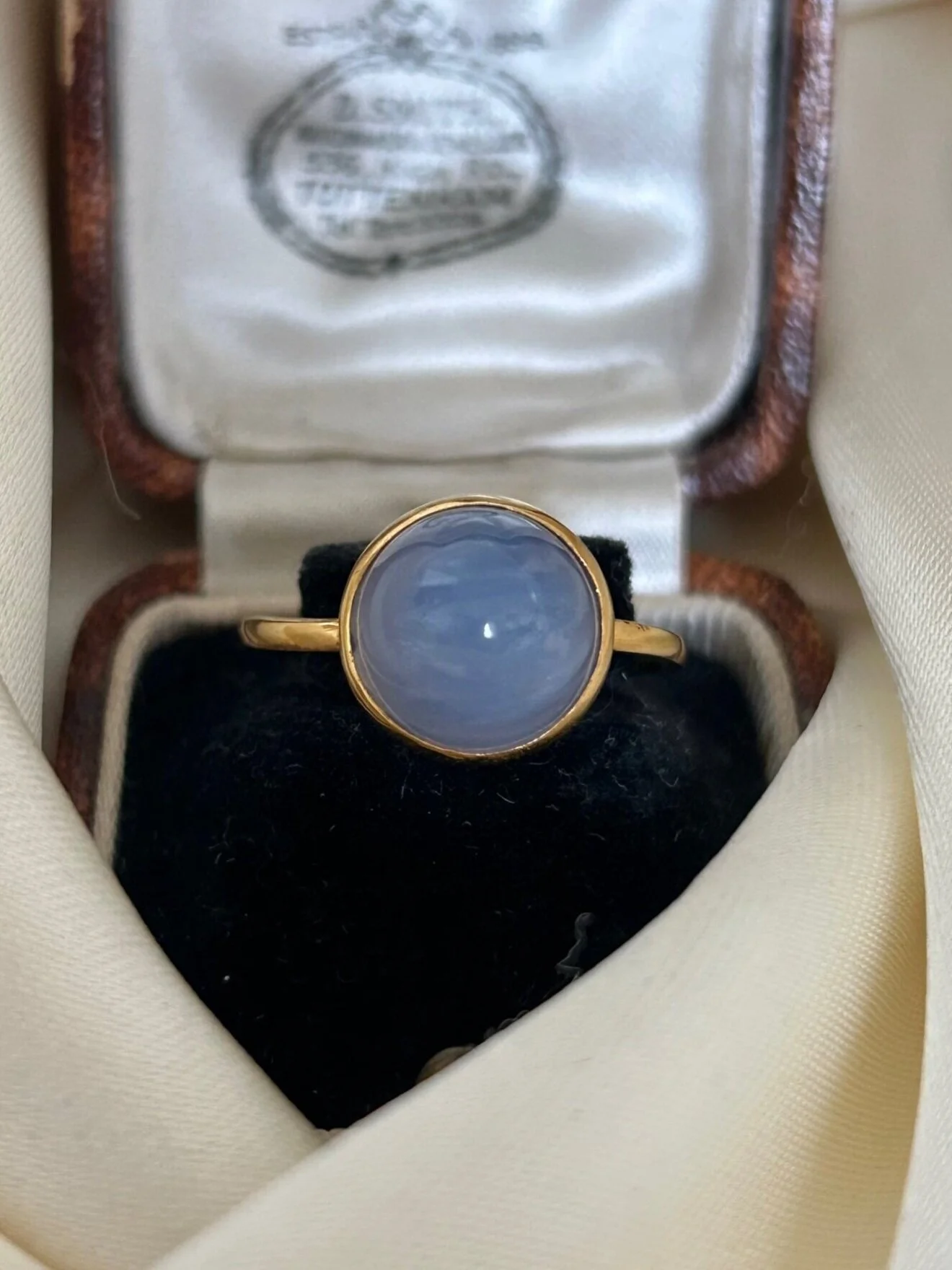 2A22B1B5-0FB1-417E-9E92-C9ED8ADFFE0E