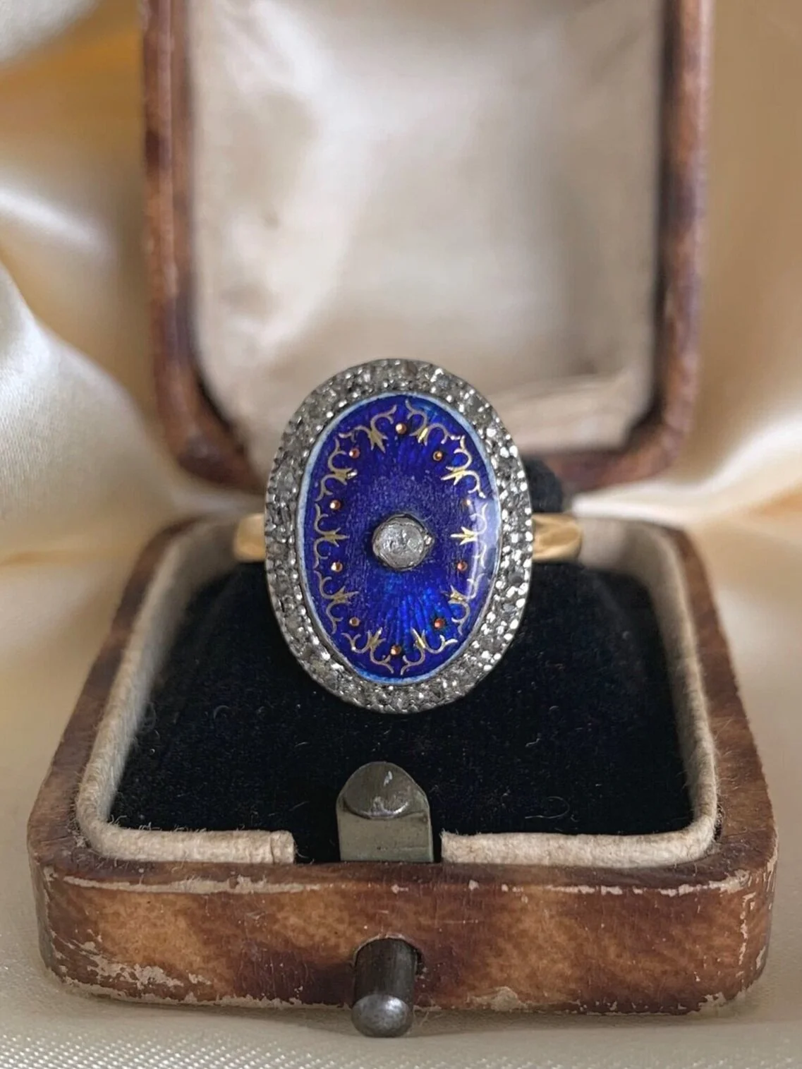 D0B0E5E4-1B74-48A1-B5C1-68694AD2A341