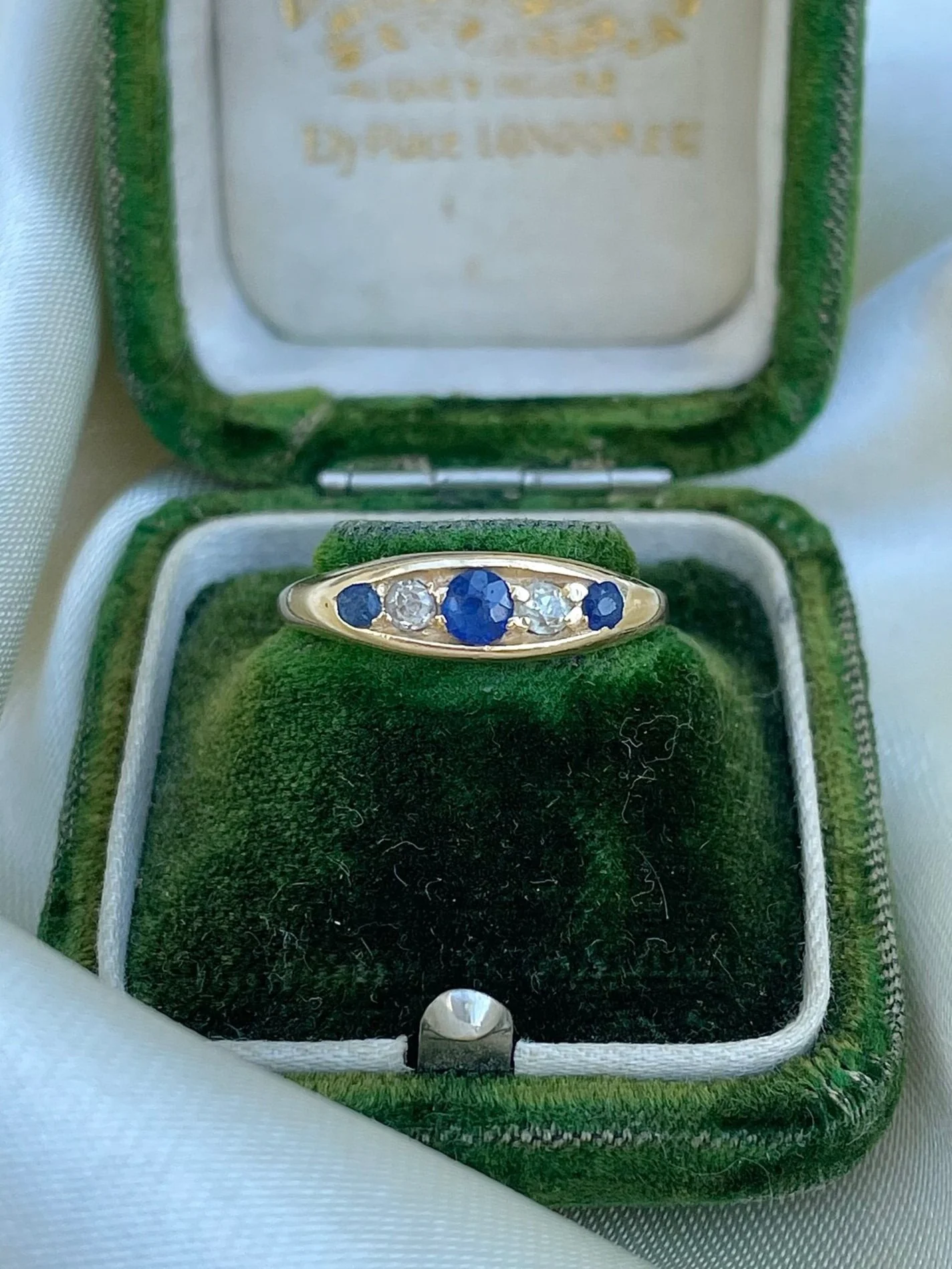 BB789DF3-E5D9-47D3-99C9-75E4ED8C7518