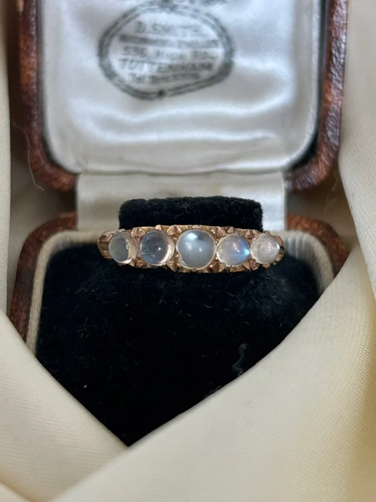 8F06DAAF-AE0C-4296-9AB4-1483F0441FAD