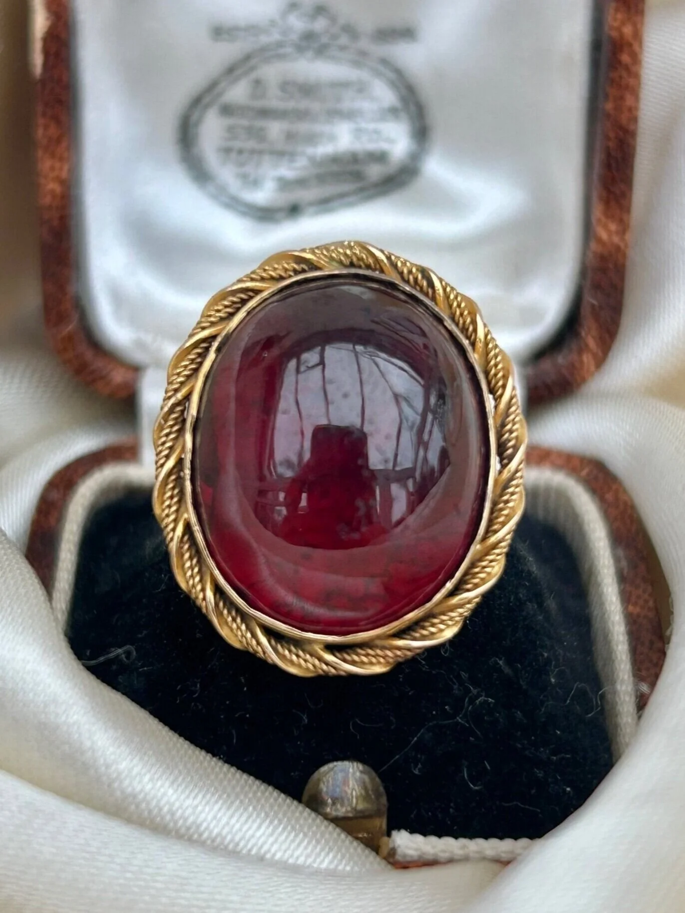 C06CB1DF-F631-4ADB-9EE7-CBEE08253D0C