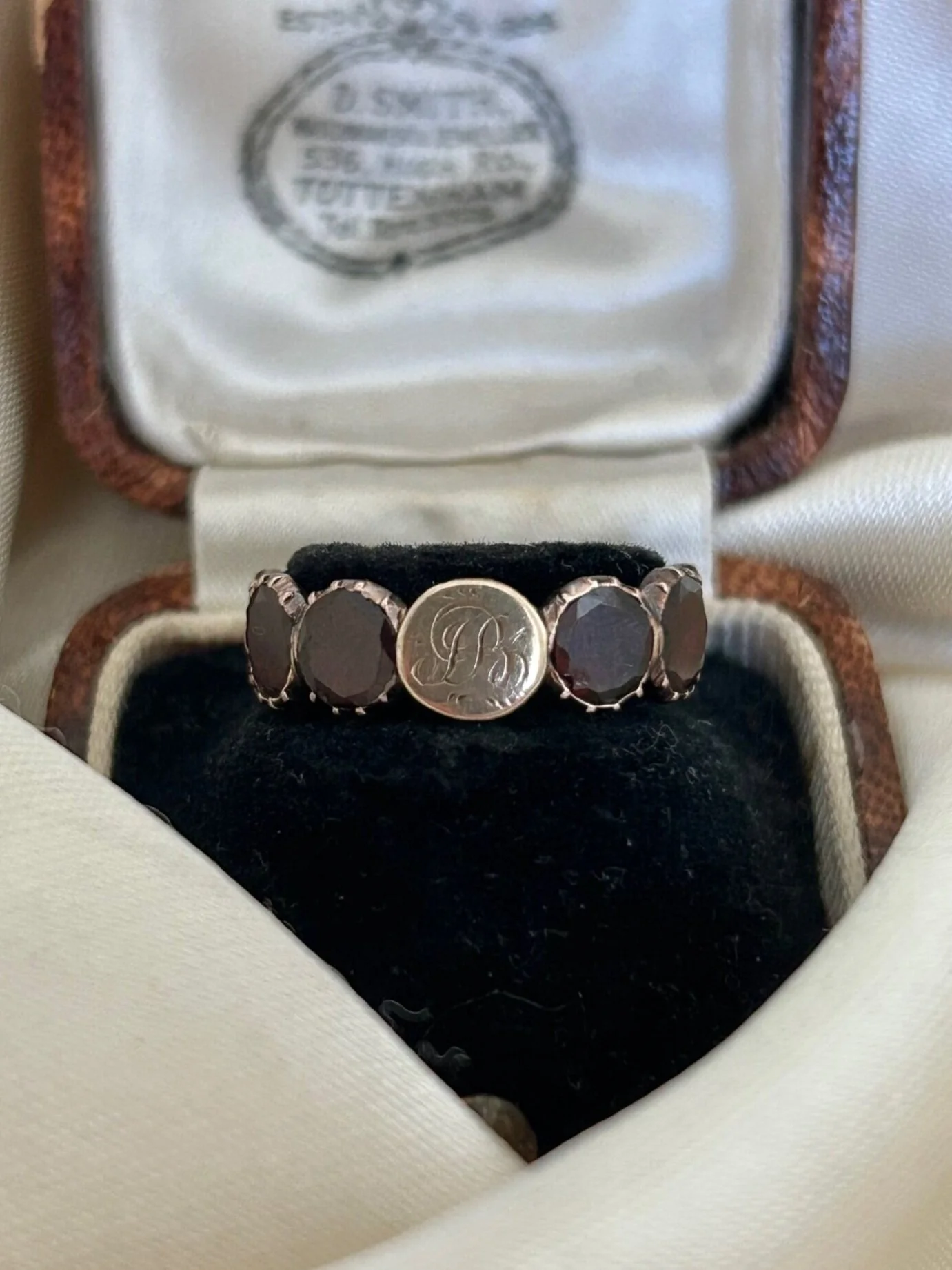 DE9EAF9A-B28F-4EA5-B706-3682B7B8F174