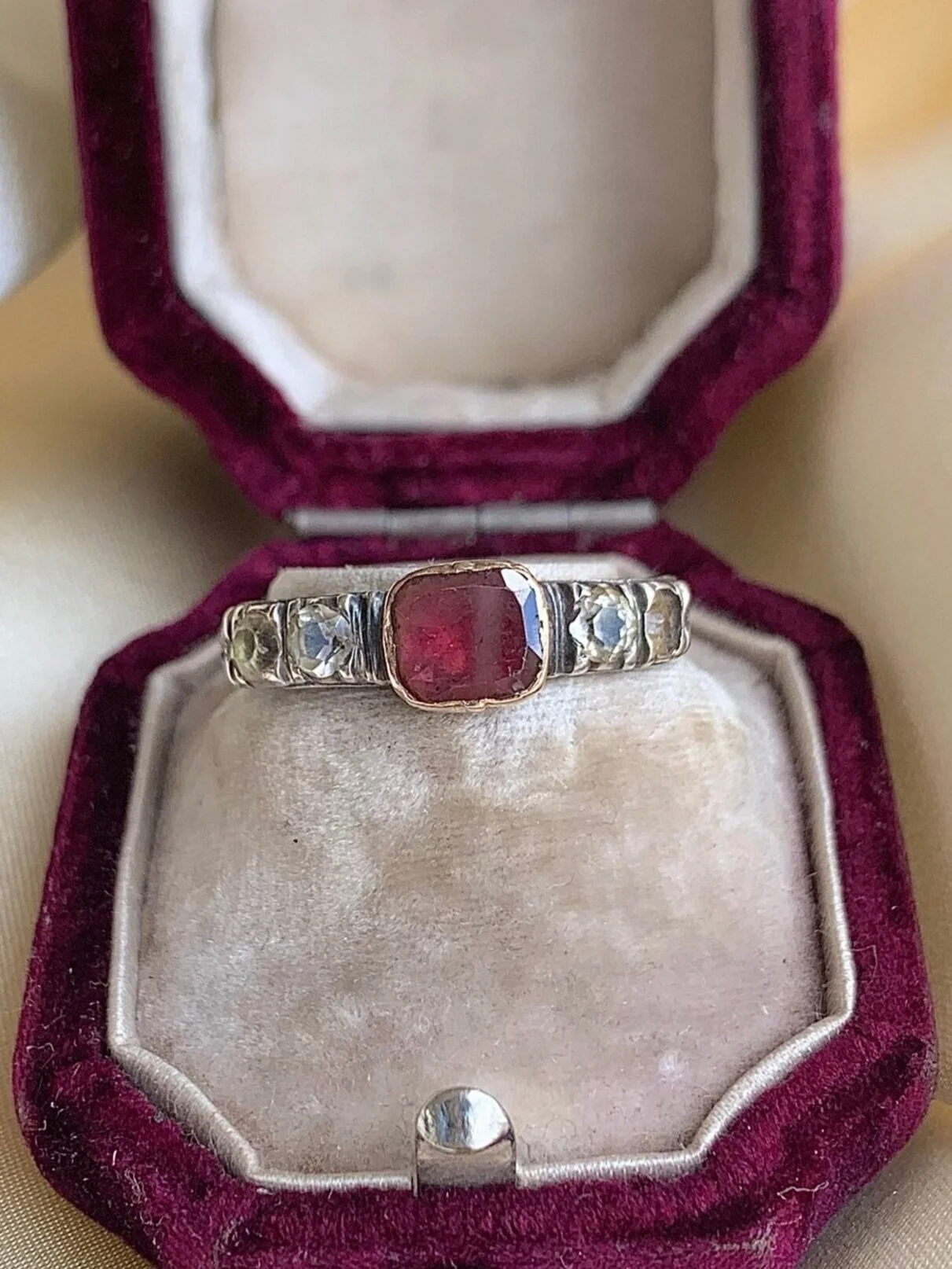 47400B75-01AF-4400-8161-2396D9051D0E