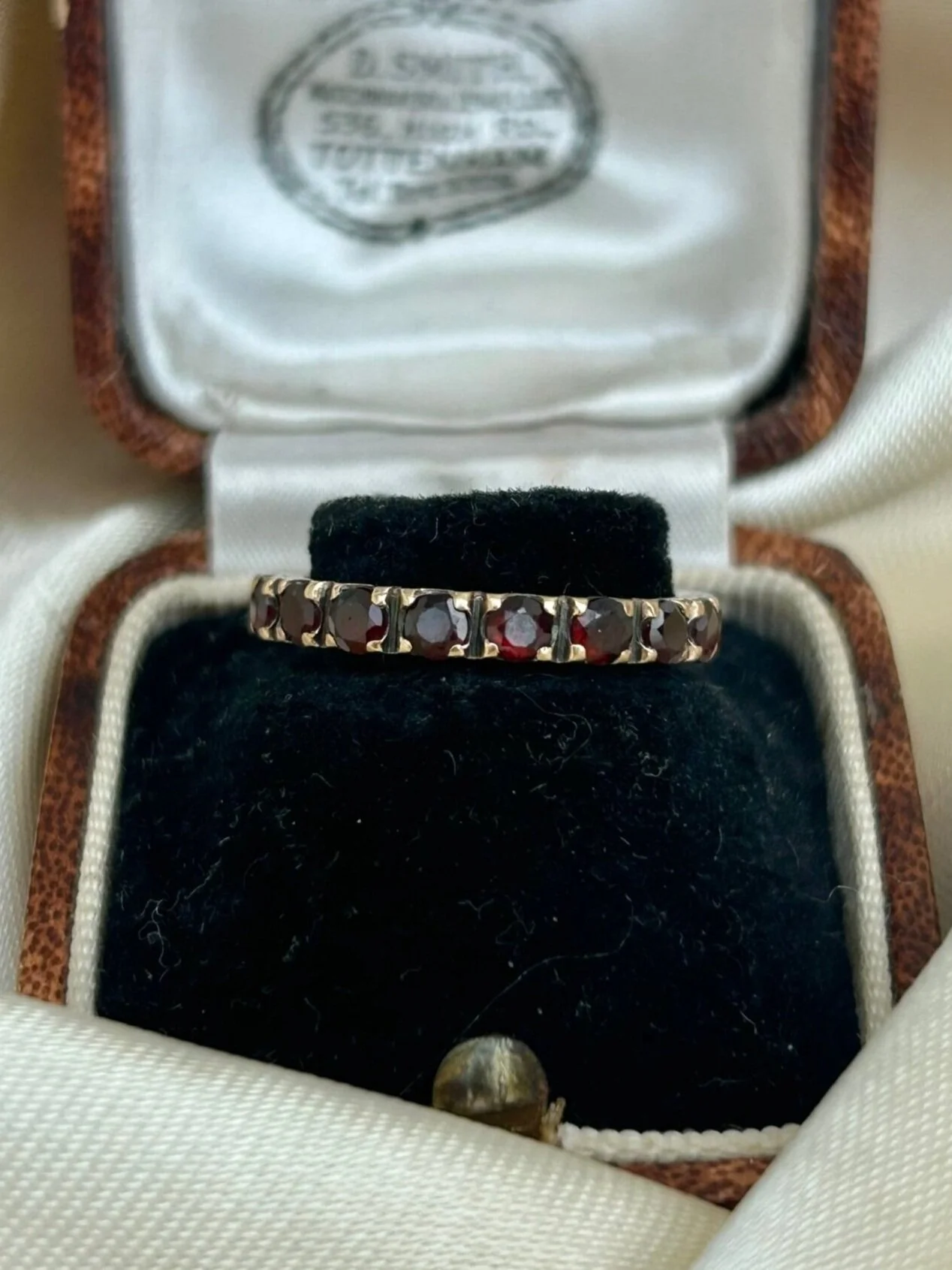 DE21E85A-F775-4B7C-A5A1-2E9ABDD465D6