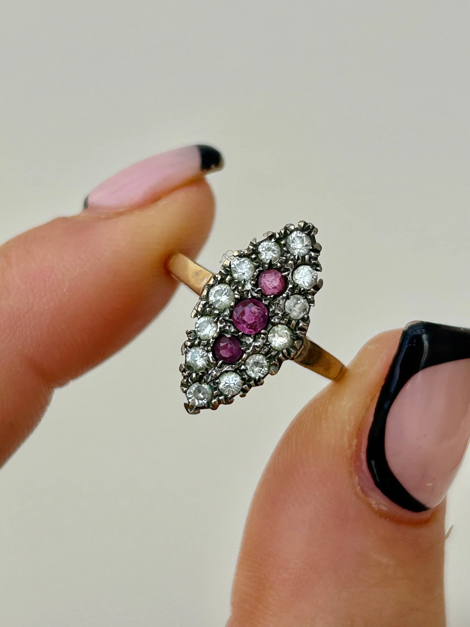 A93C19A7-2261-477E-B29E-24D99C961A8A