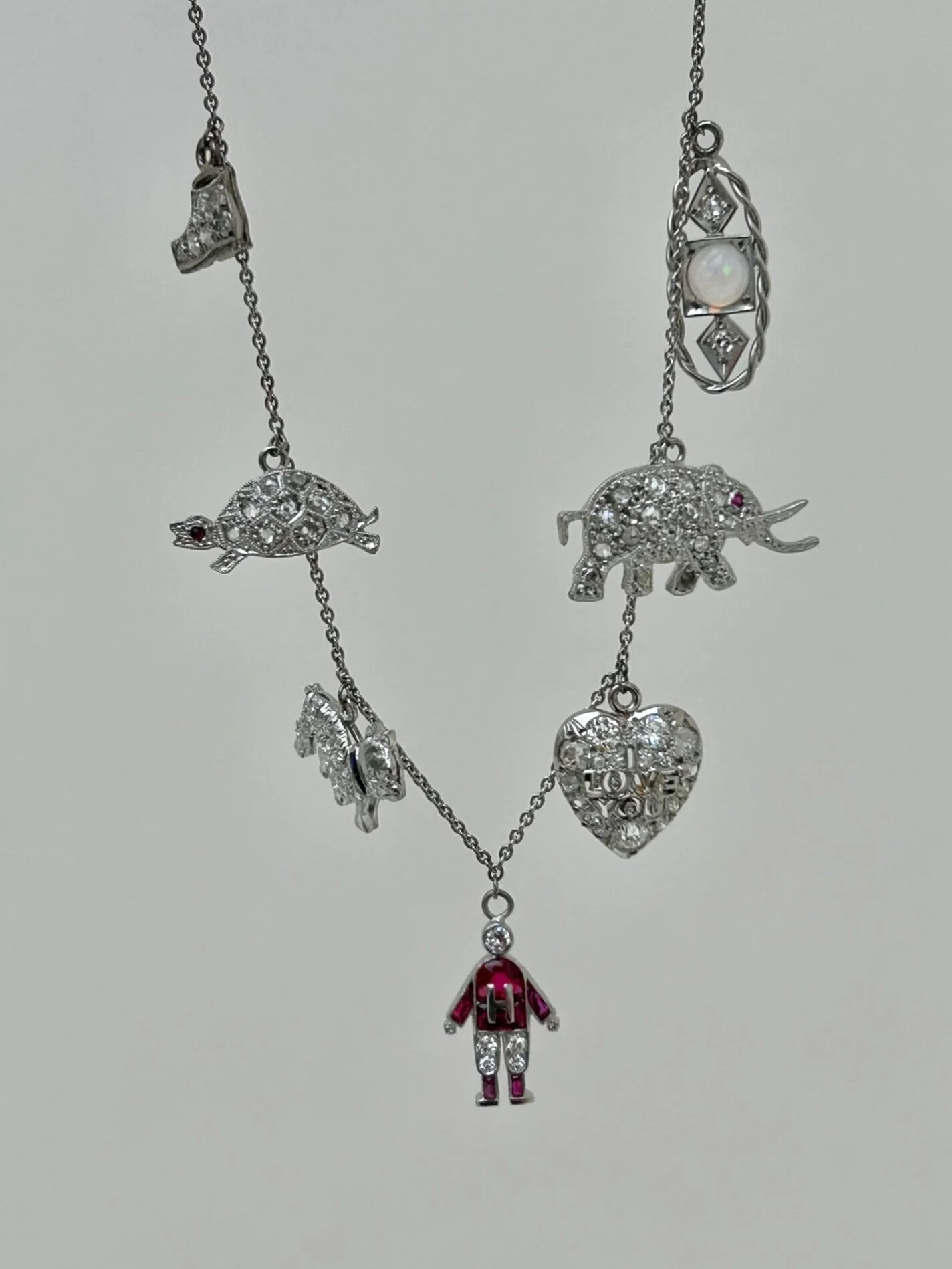 9860C2D0-D664-48D3-9016-E74FBF62DFDD