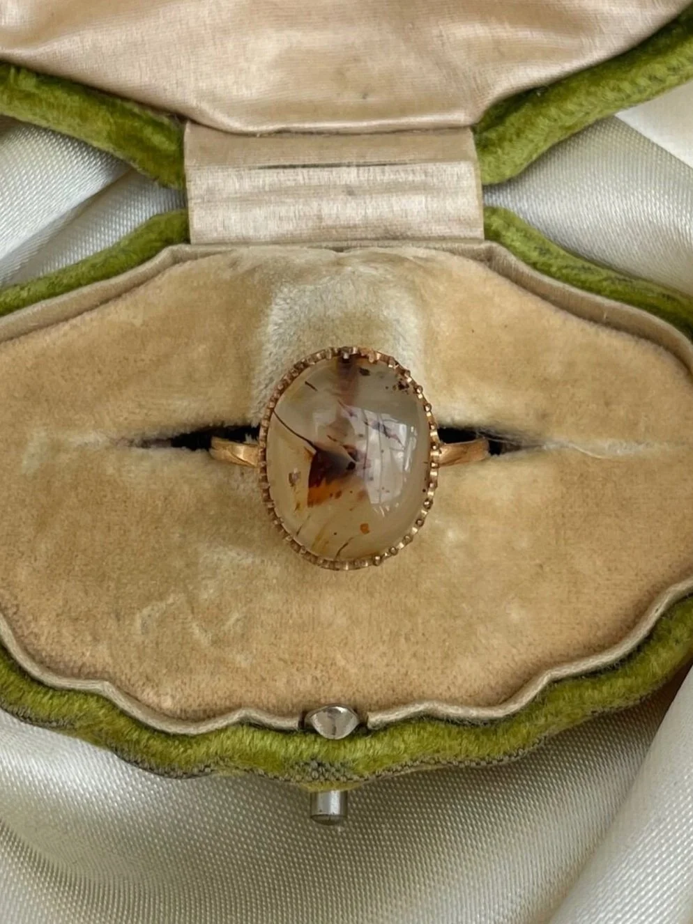 54BAE83C-0444-4032-B7B2-007822DF15A3