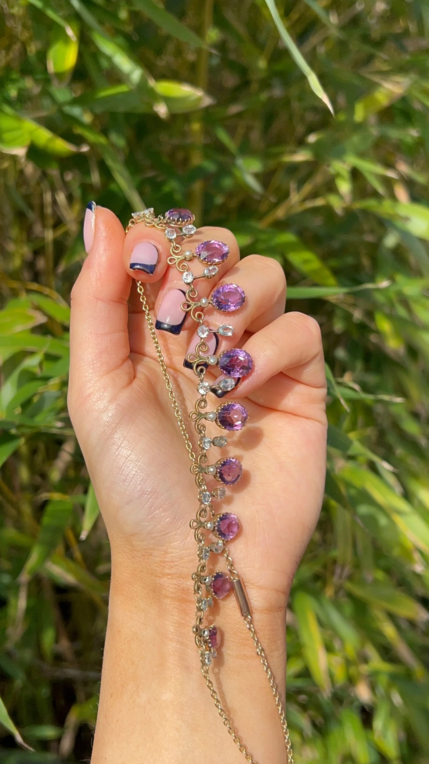 1B68B52E-A18D-40CD-9165-A58A59078C22