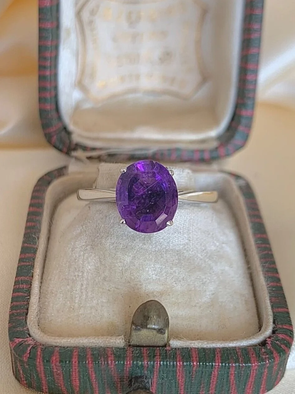 E06131EA-5FF7-4E11-8D79-2C301EFDCA5B