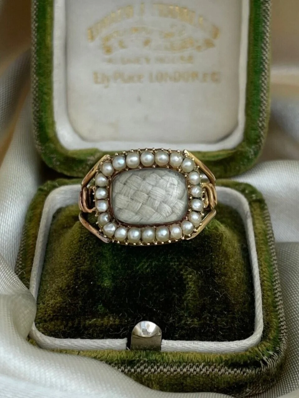 1FDBCEC0-B90D-47FB-BA8E-AE71D84C2F01