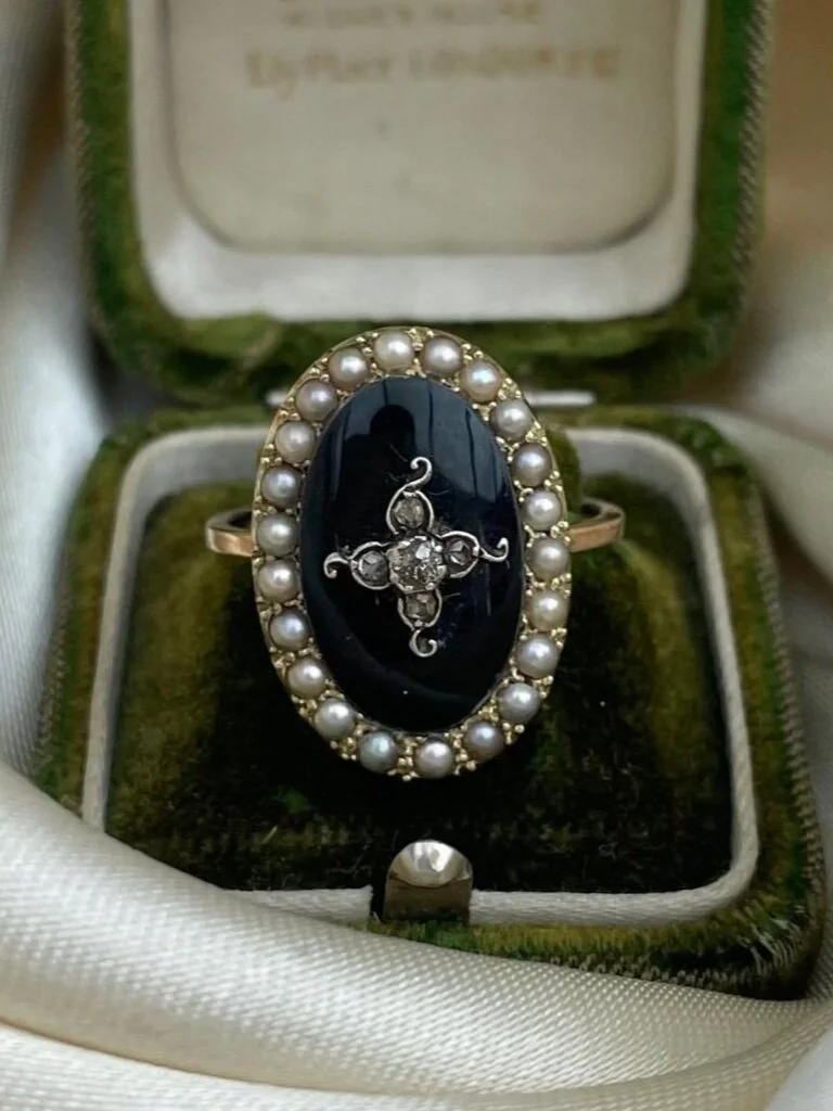 B7FED344-DCCD-4C7F-8B51-28EBCA3295D7