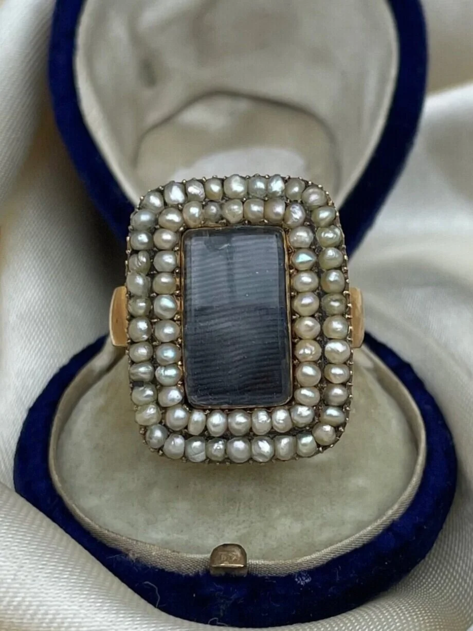 B66FAB53-A77E-43CB-AF6C-51A576F9C83B