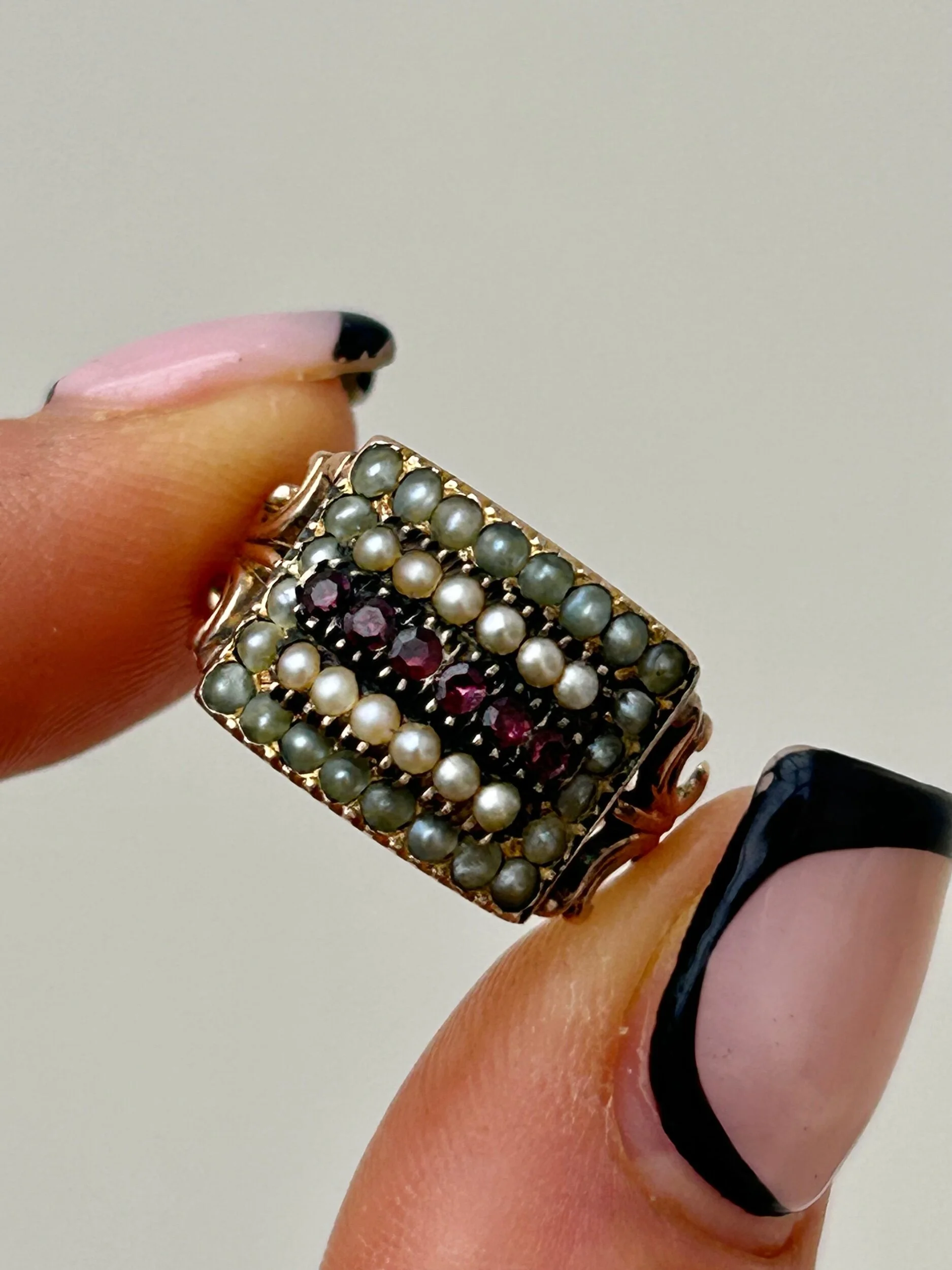 48D739E7-65B8-4290-A4F7-422D0430583B