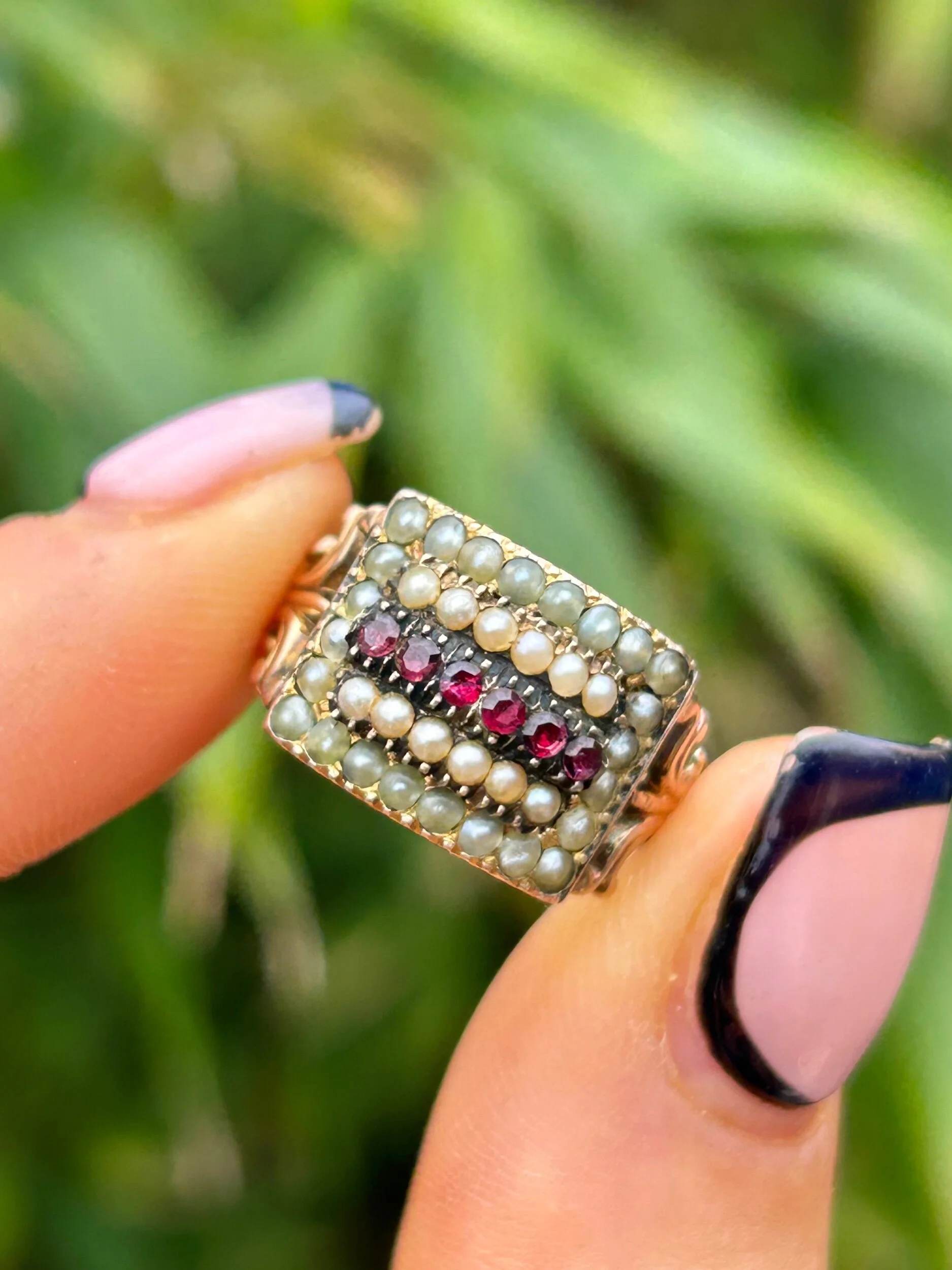 B7E1C2BB-7429-47DA-8386-EE71A0D68F6E