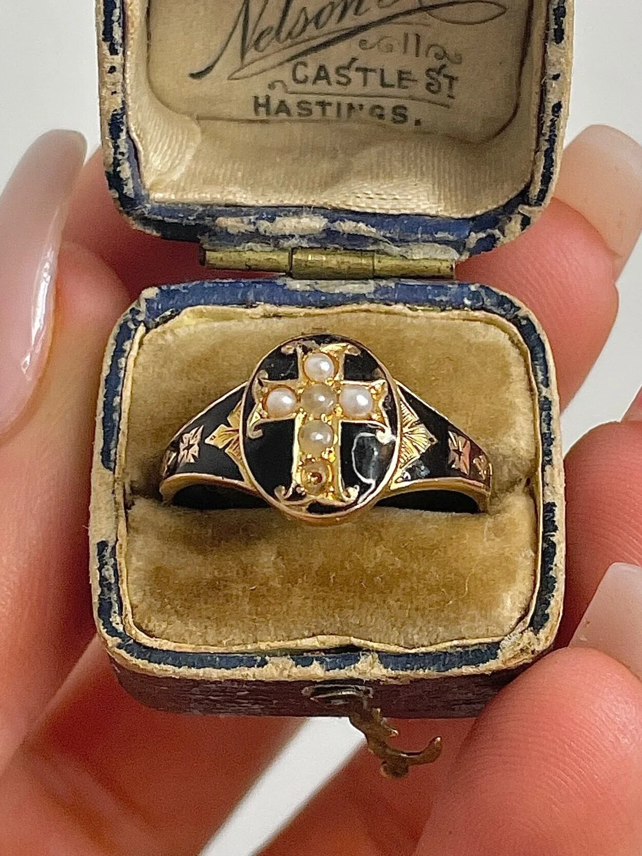 4BA01850-7AE3-407C-9906-E24B339FDCB1