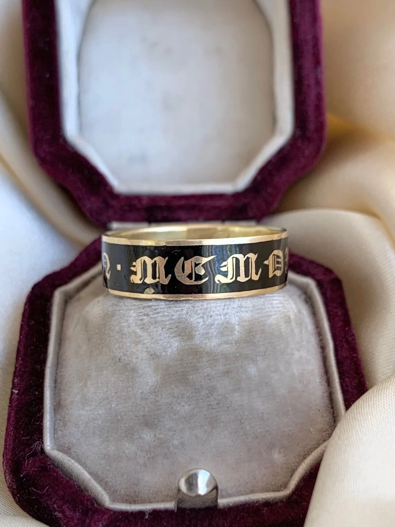 89DF0E46-B34C-475E-89CB-367E25D6D394