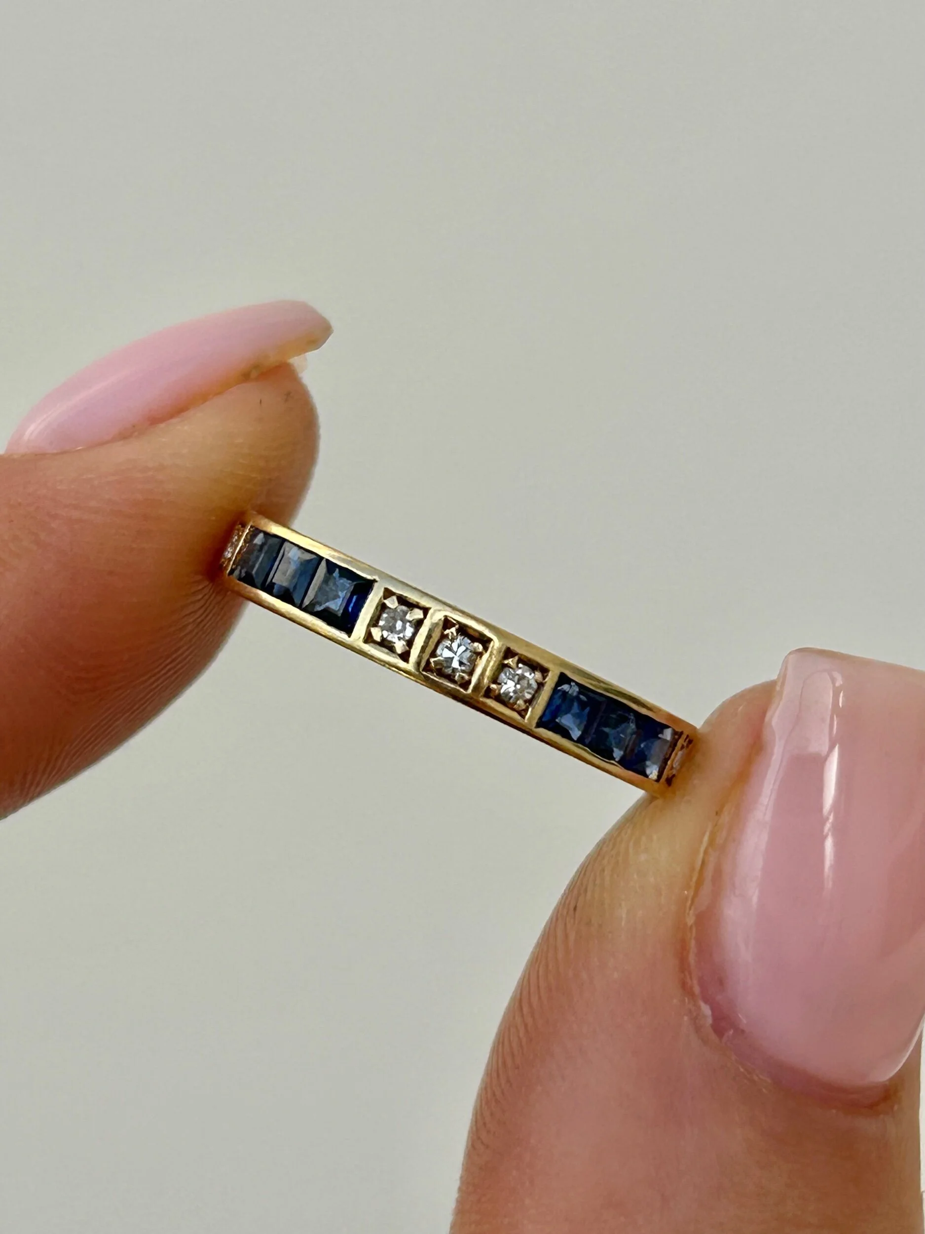 52CC8BC2-D565-4F23-993F-774D192C8A09