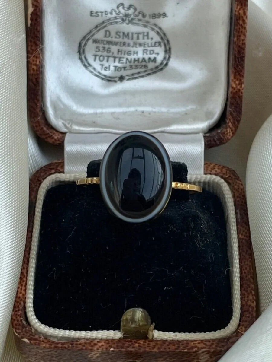 E6FF69A9-E4F6-46DA-B2BA-897D38DCBFB0