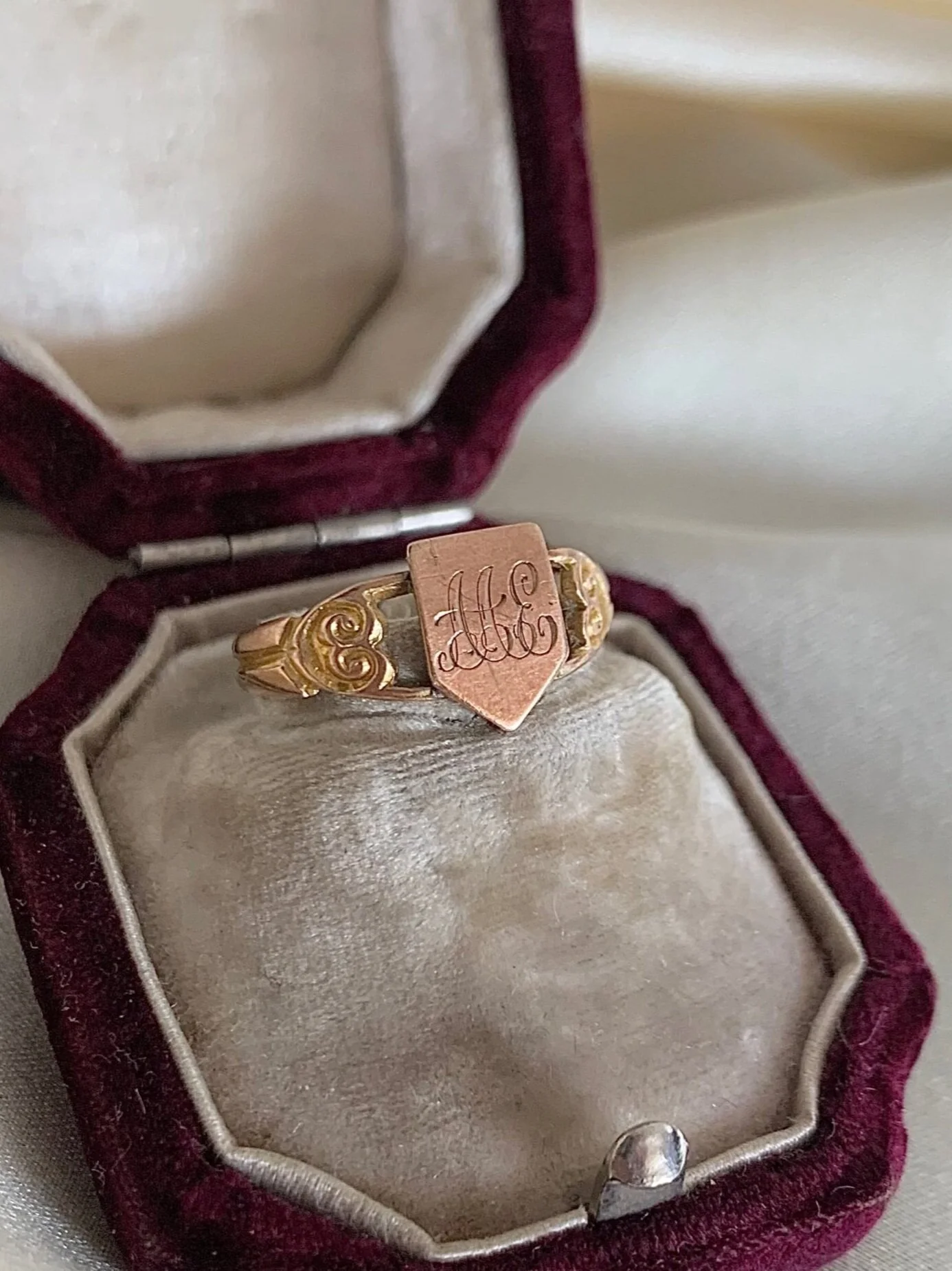 267F9EAF-2C8B-48A5-8325-5ECA06D6253C