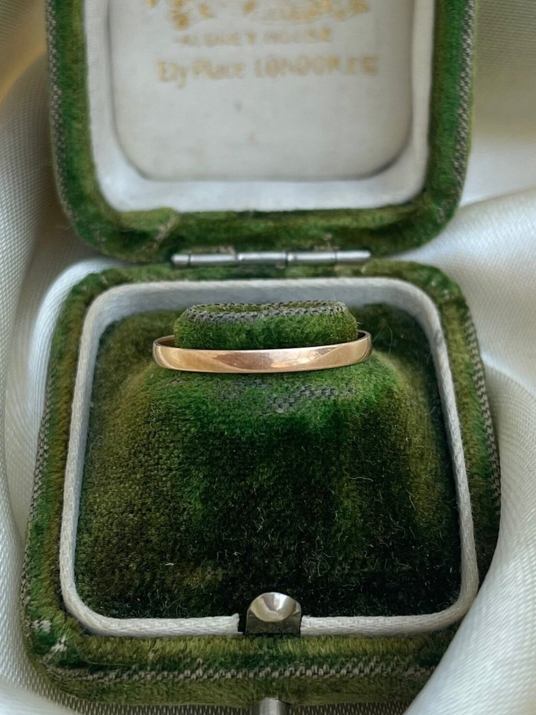 5515860E-4C49-4373-B1A8-B31E5D2782F4