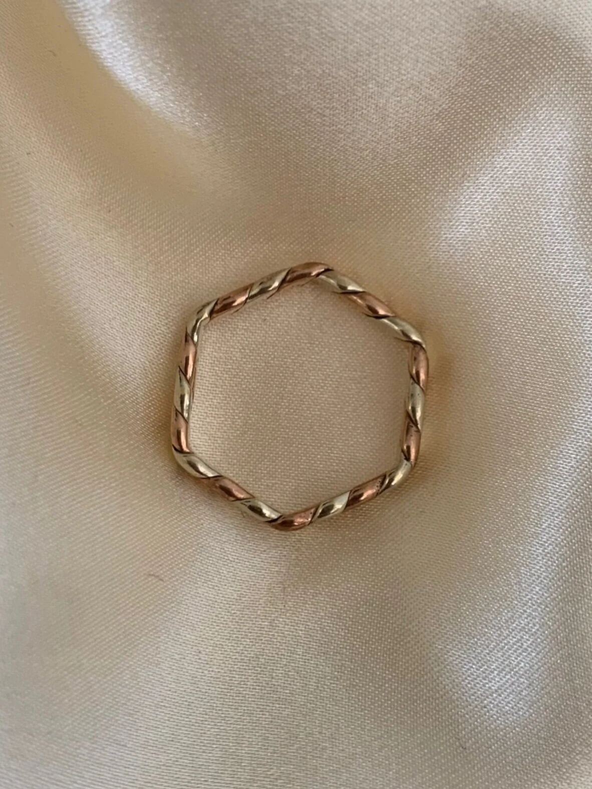 B5D9D452-CD0D-49AD-AC2A-164024A53082