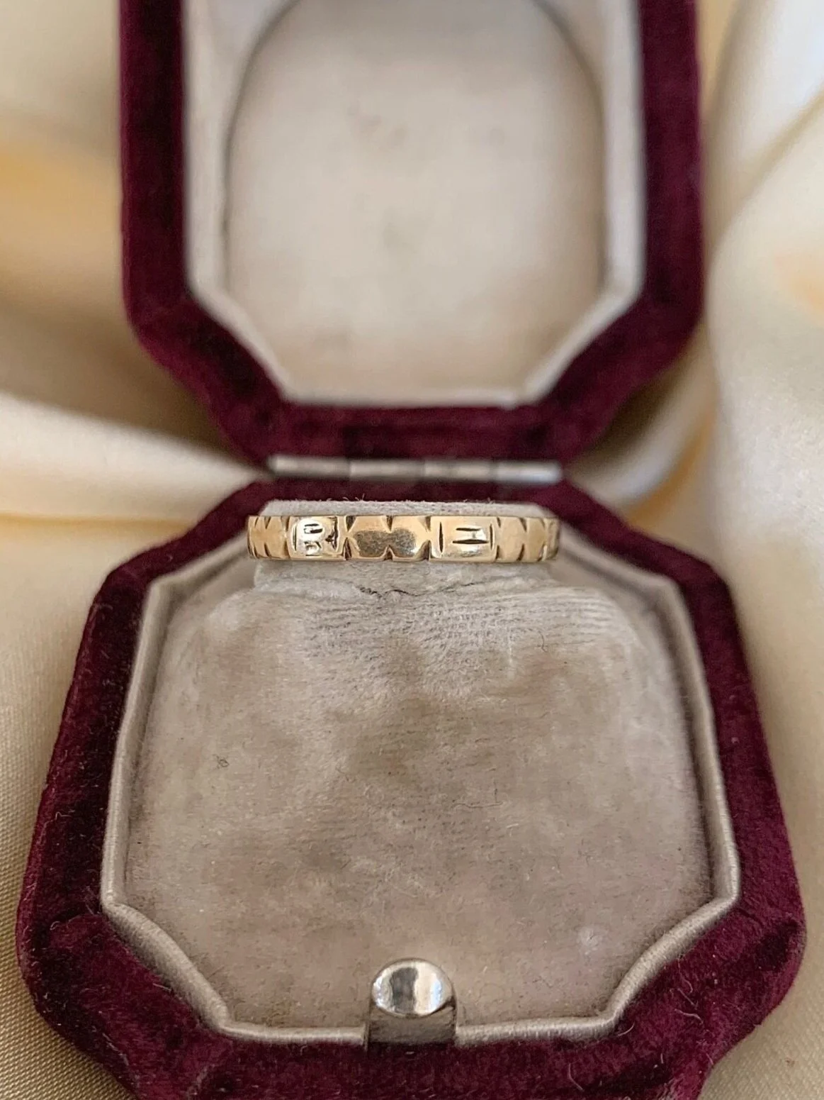 7BB8EE8E-5156-4D70-A5EE-09B0E305B597