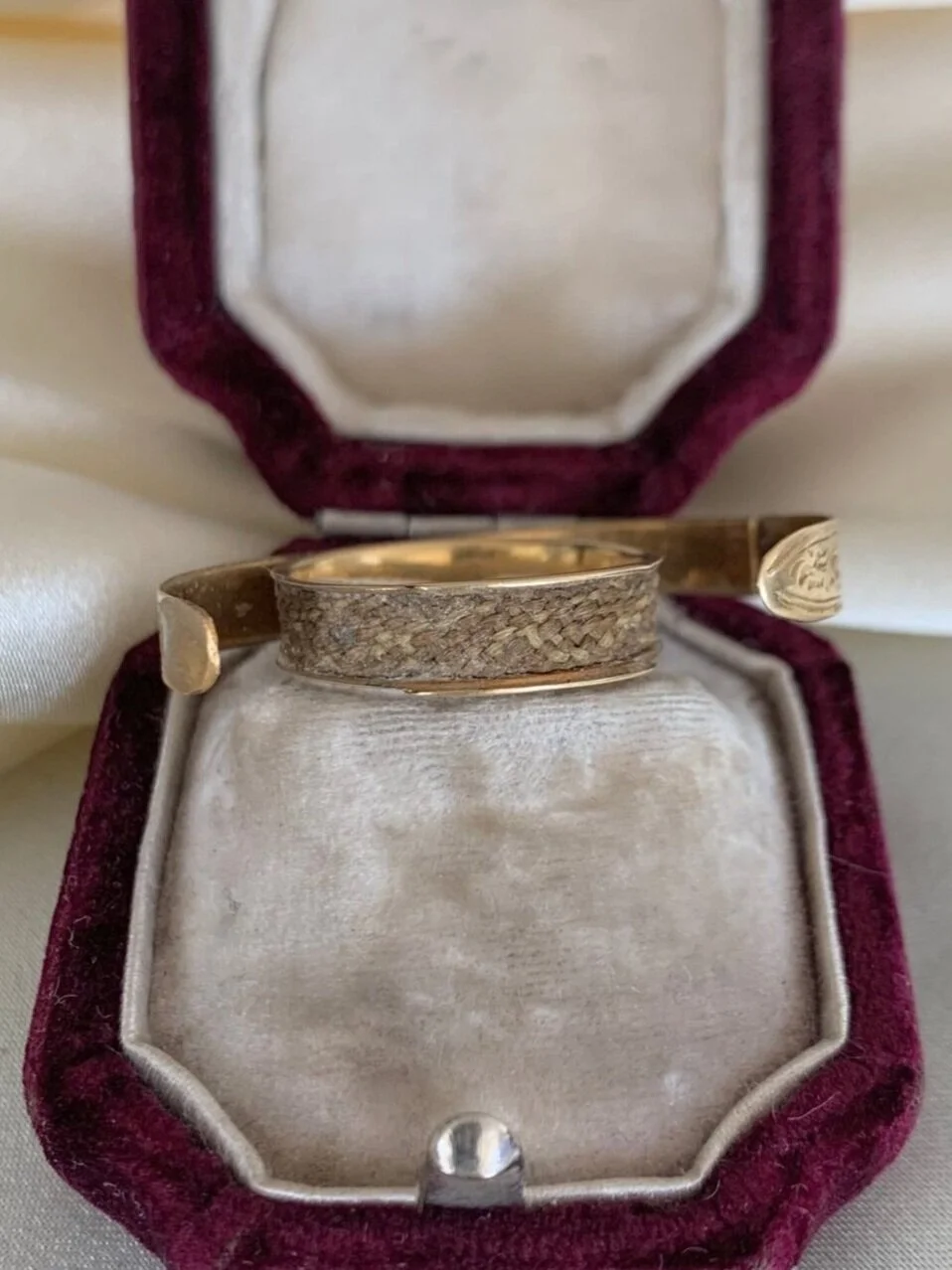 96C498E1-C02C-41B4-8D6C-F8AF544CB3DF