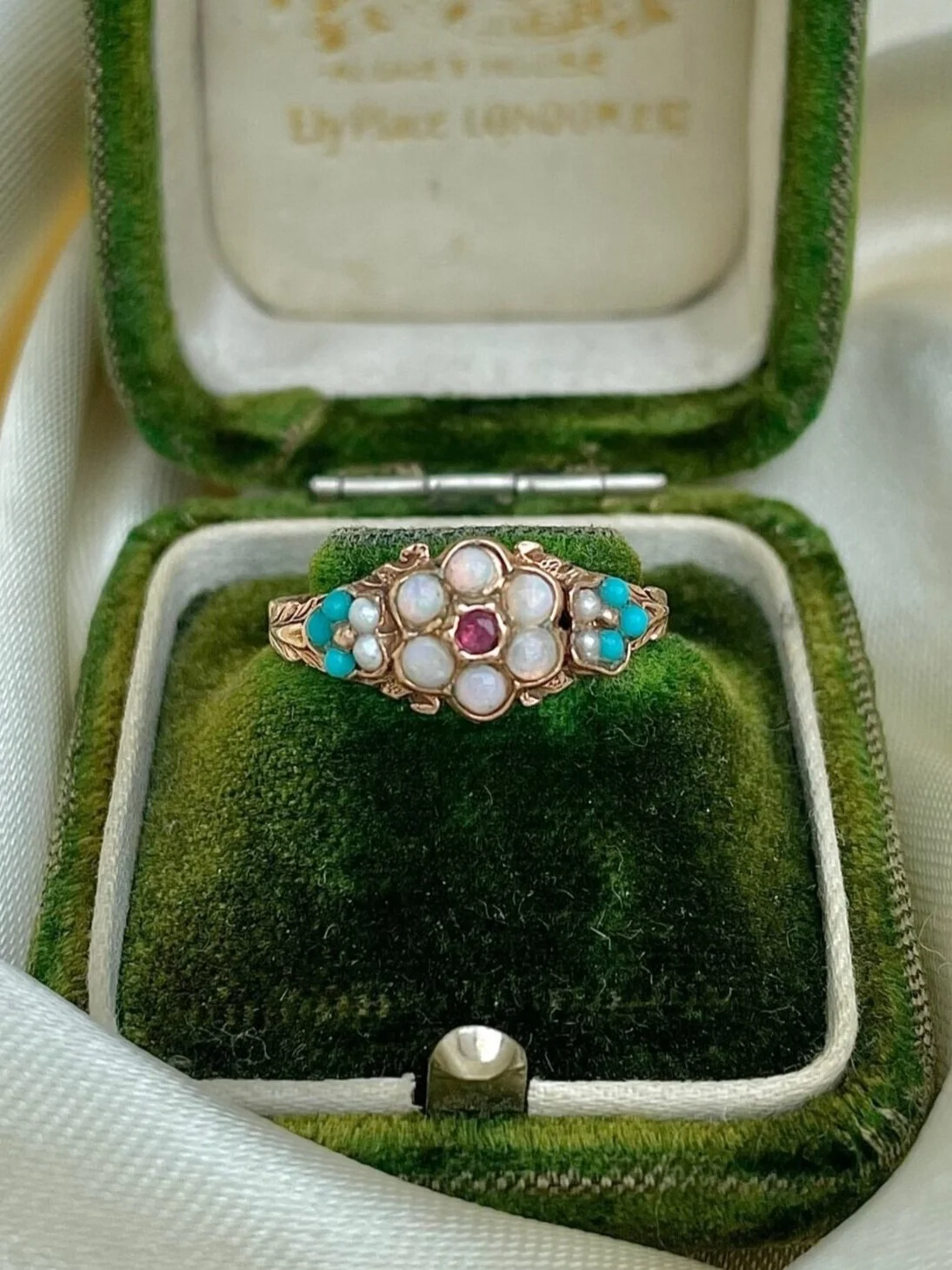 2EEFC356-1B0E-439B-A2A5-06D53868F764