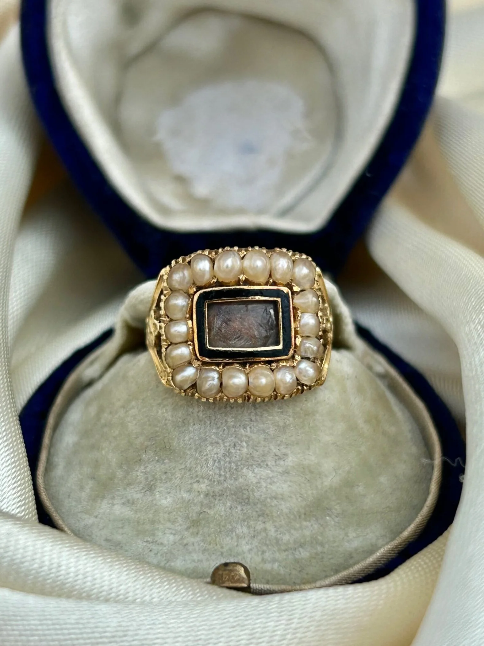 26F8F1BA-6D90-417A-8AA1-71A8F4BECFCE