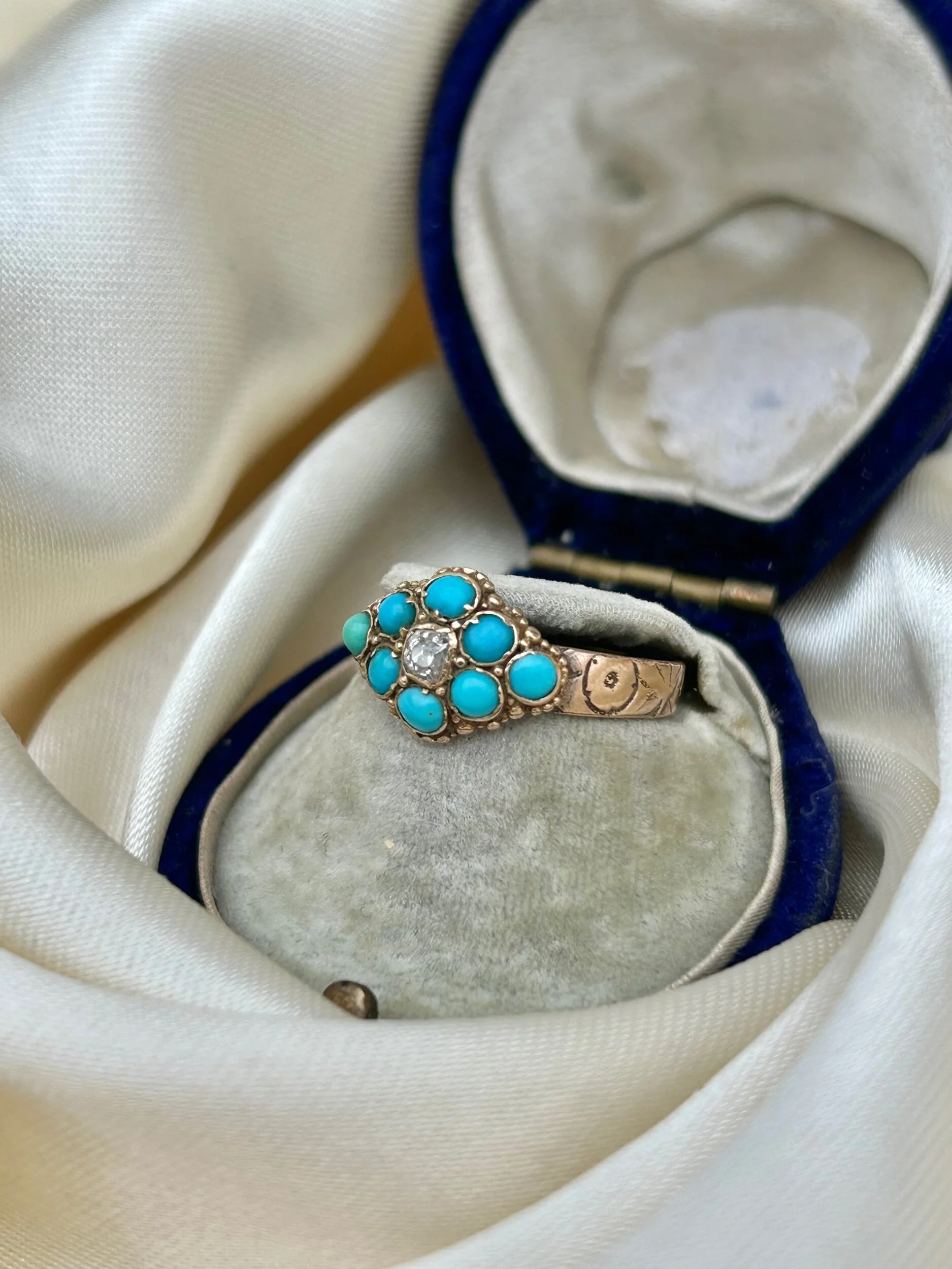 CE98E3F3-877A-433C-B582-A3D6FDC55A7A